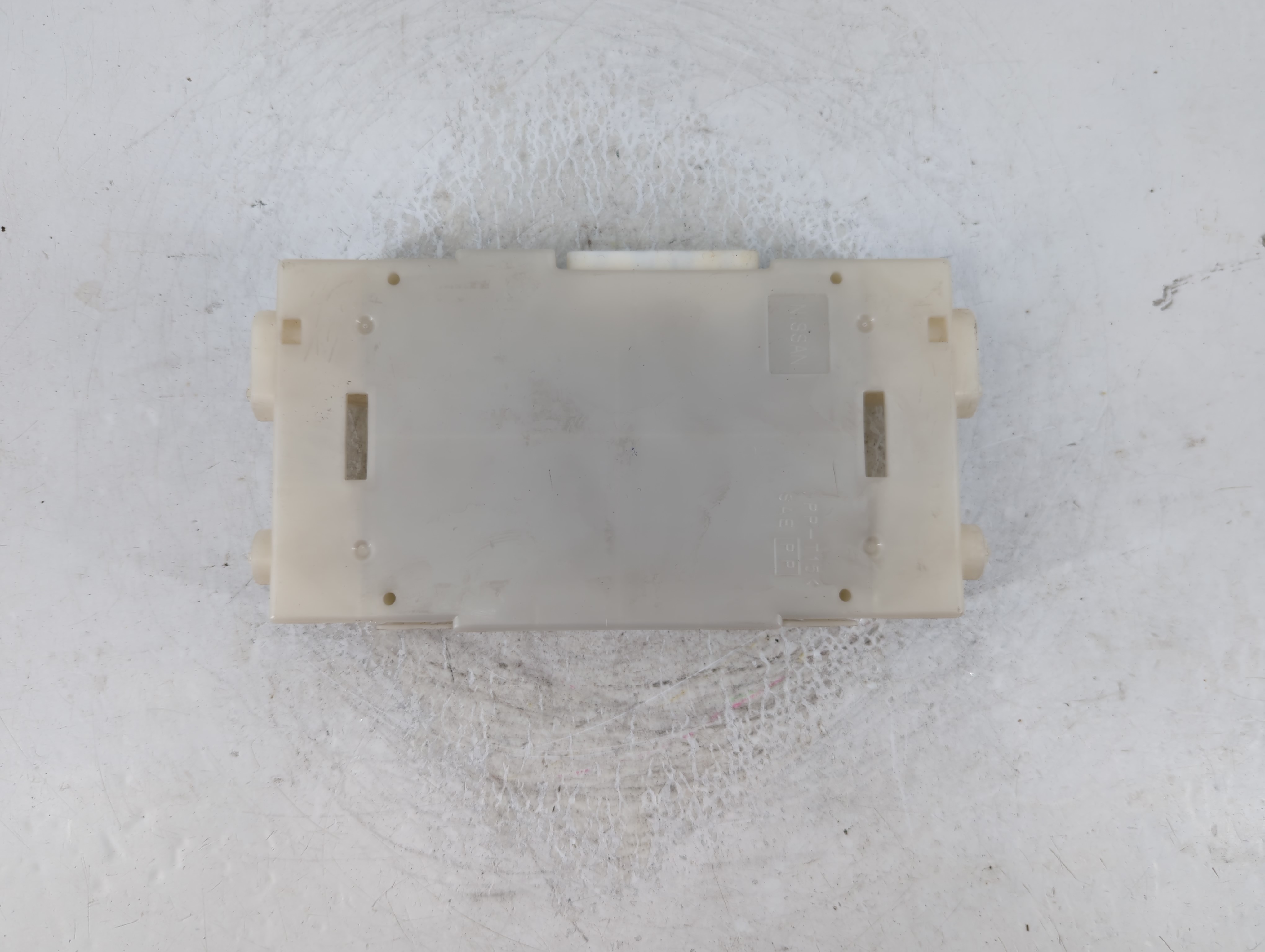2018-2018 Nissan Pathfinder Temperature Control Module 27760 9pj6a 918561 - Oemusedautoparts1.com