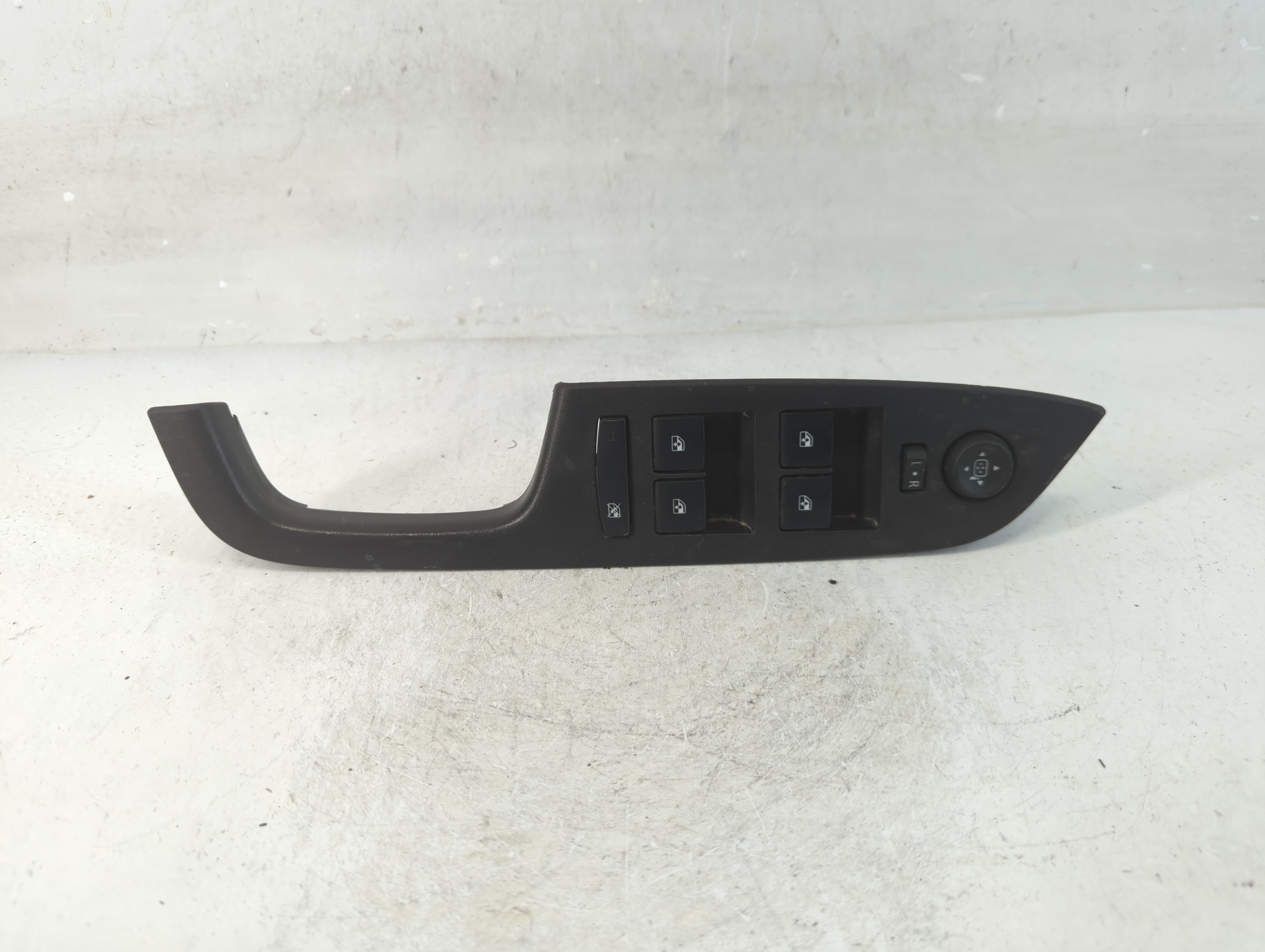 Picture of 2010-2017 Gmc Terrain Driver Left Door Master Power Window Switch 918564