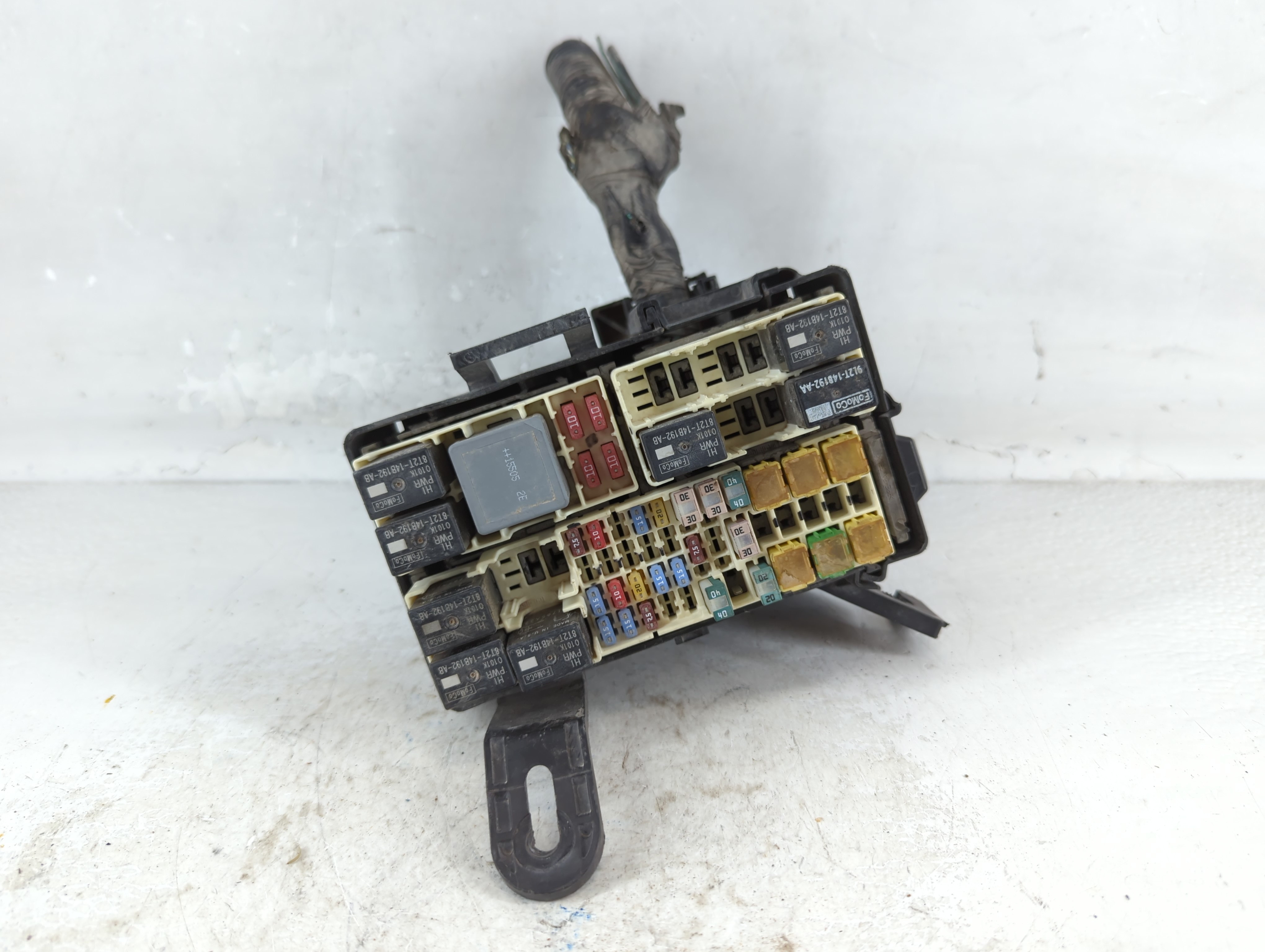 Picture of 2014-2019 Ford Fiesta Fusebox Fuse Box Relay Module 918578