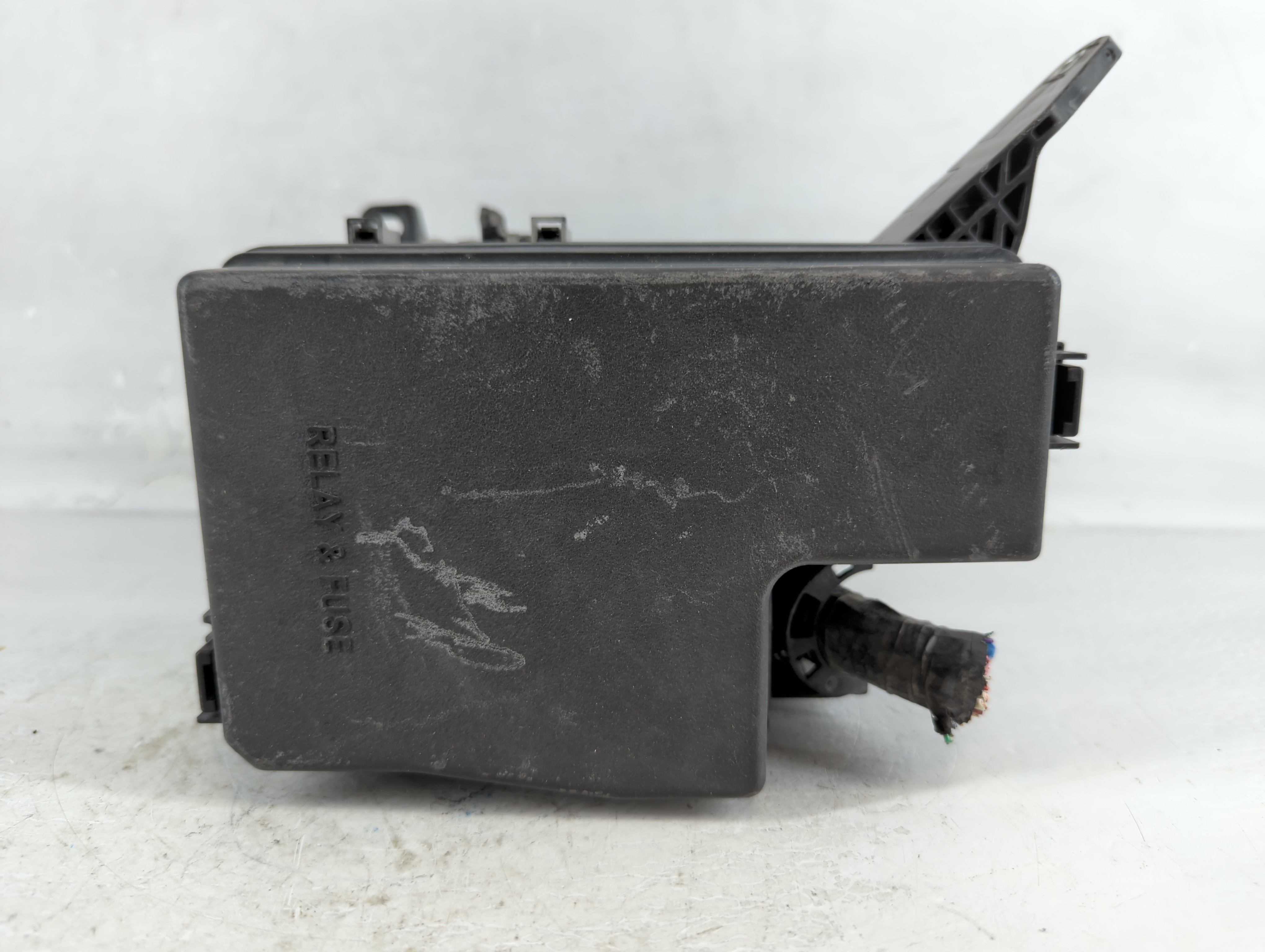 Picture of 2013-2018 Toyota Rav4 Fusebox Fuse Box Relay Module 82662-42340 918580