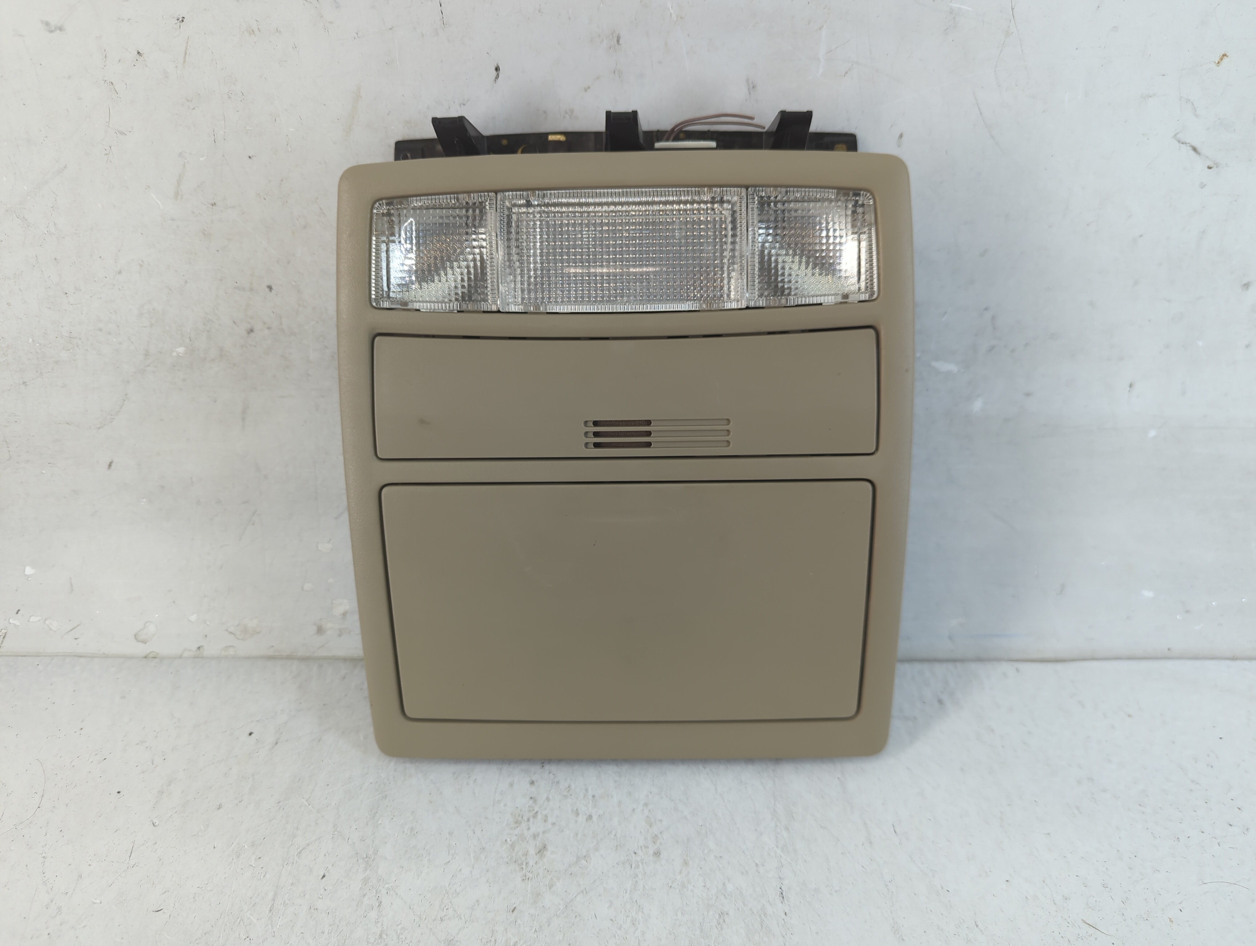 2007 Toyota Camry Overhead Roof Console 918645 - Oemusedautoparts1.com