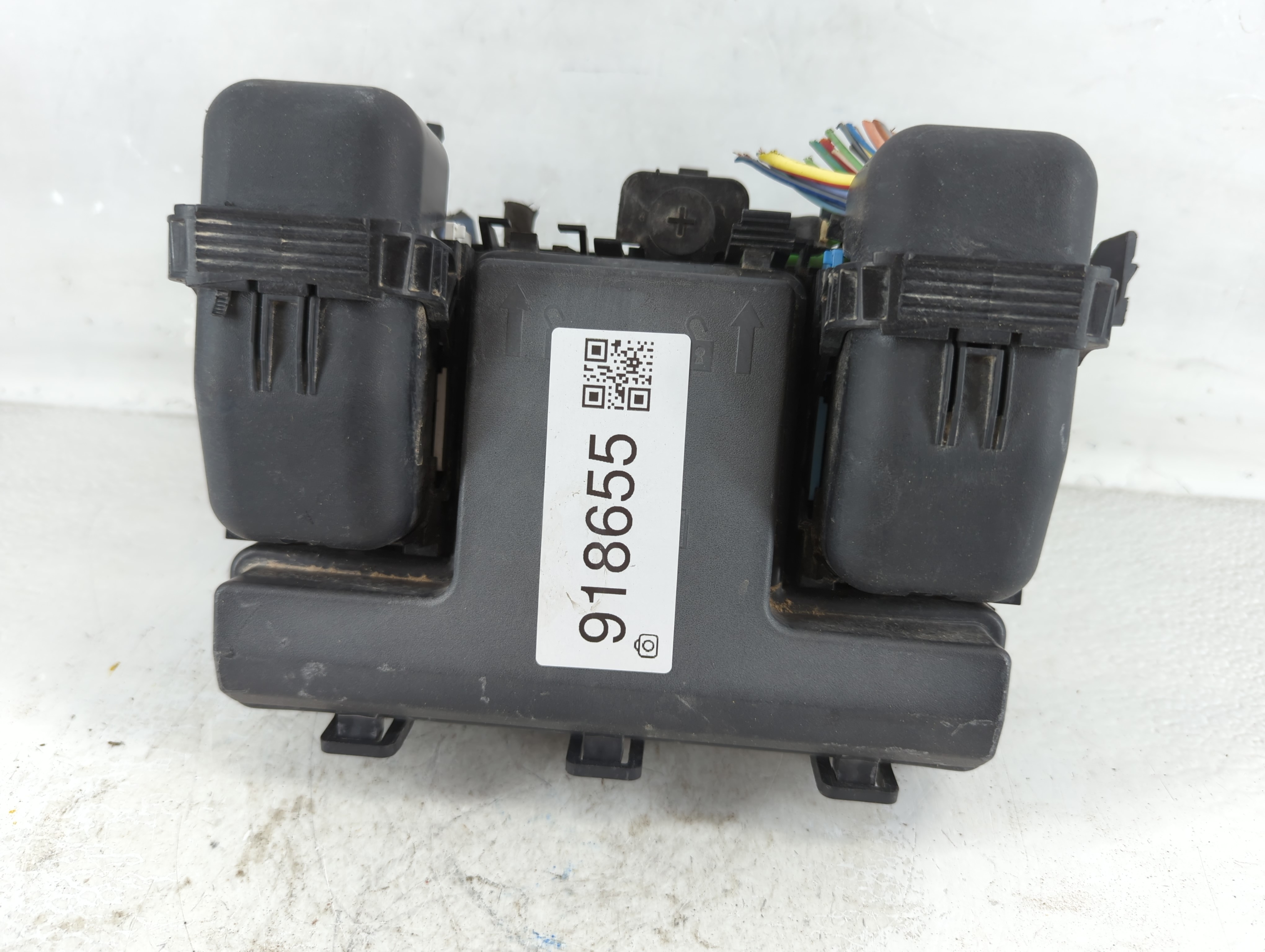 2015-2018 Ford Edge Fusebox Fuse Box Relay Module G2gt14a075aa 918655 - Oemusedautoparts1.com