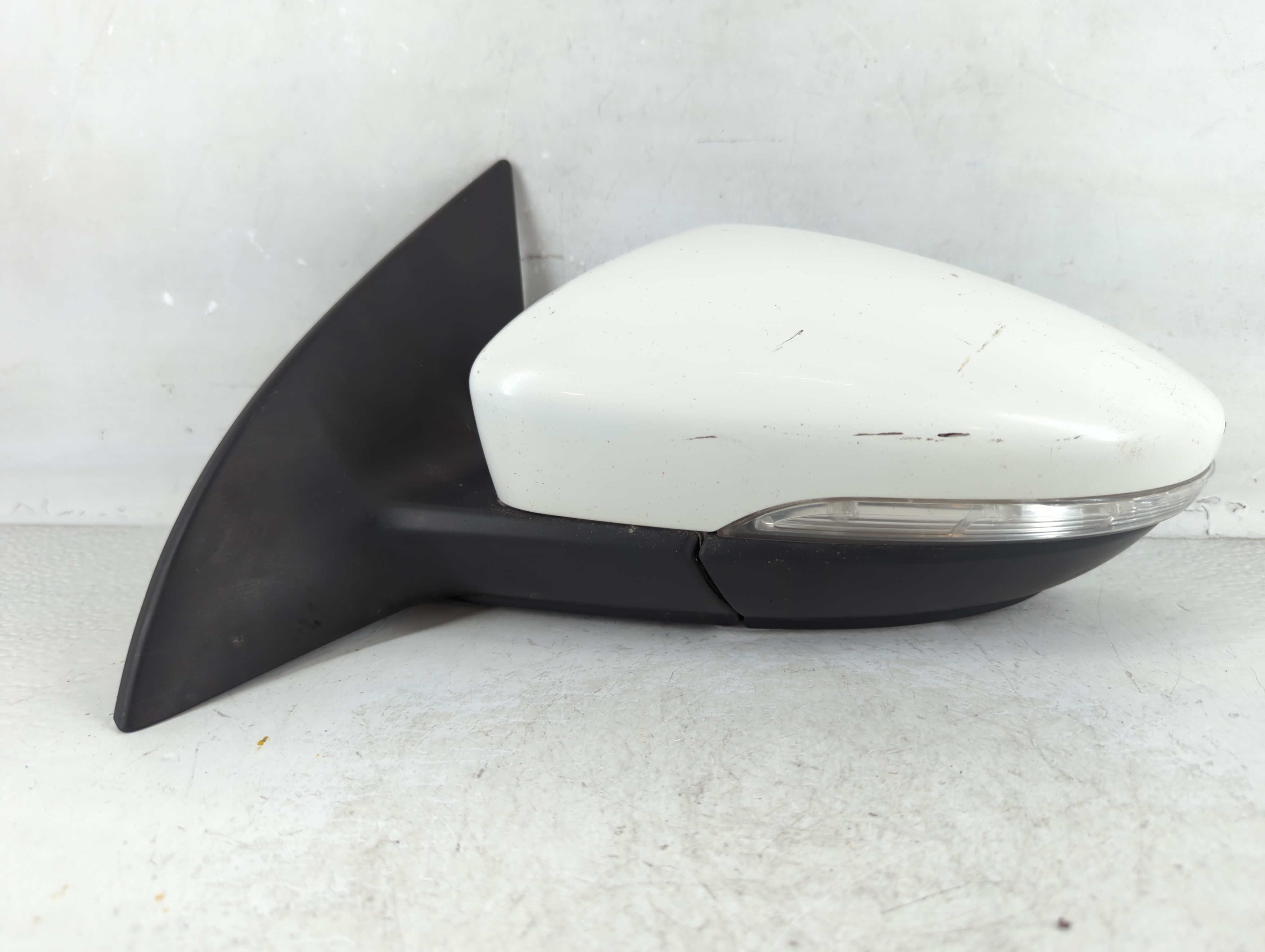2013-2017 Volkswagen Cc Driver Left Side View Power Door Mirror White 918666 - Oemusedautoparts1.com