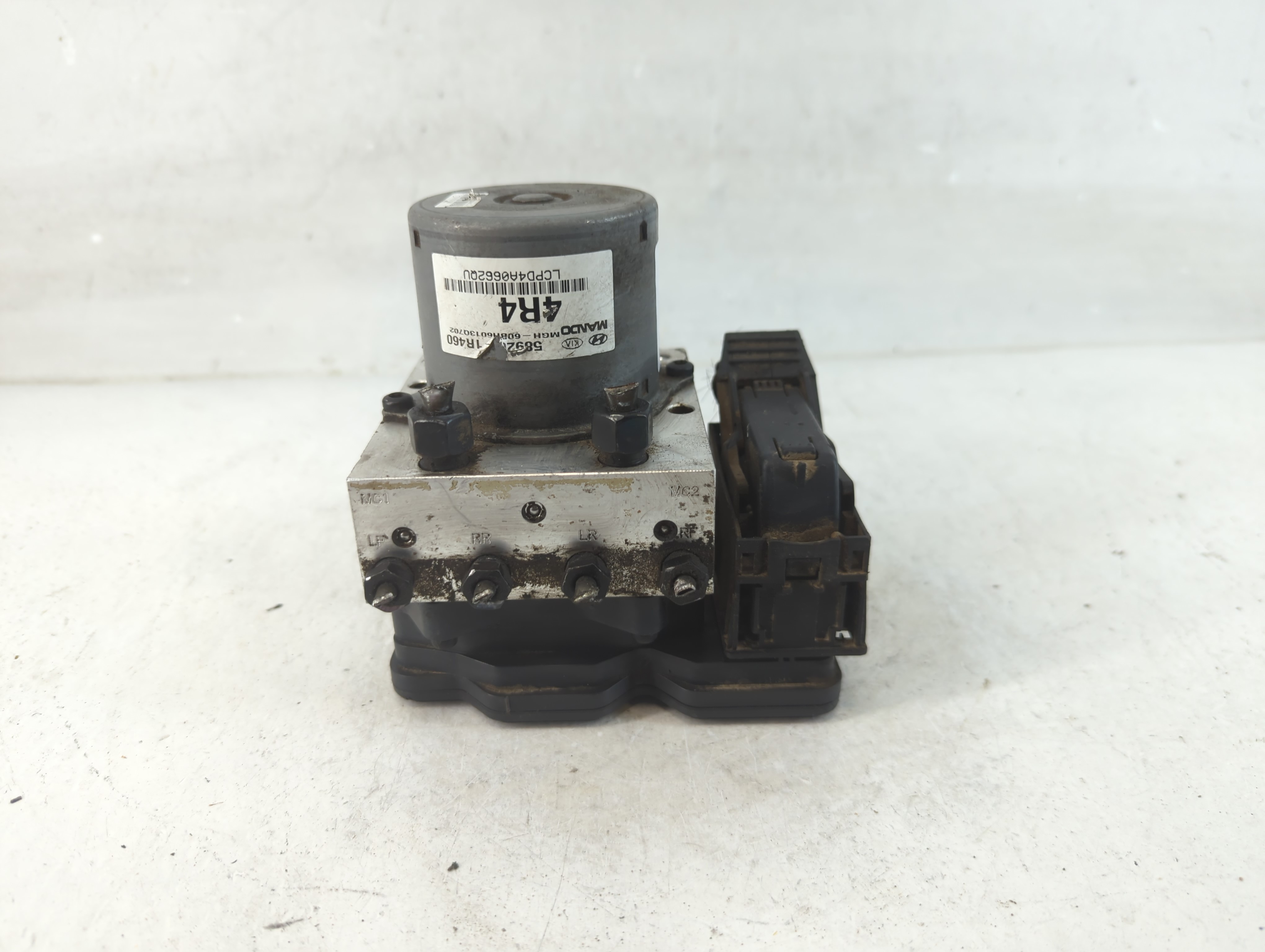 2015-2017 Hyundai Accent Abs Pump Control Module 918674 - Oemusedautoparts1.com