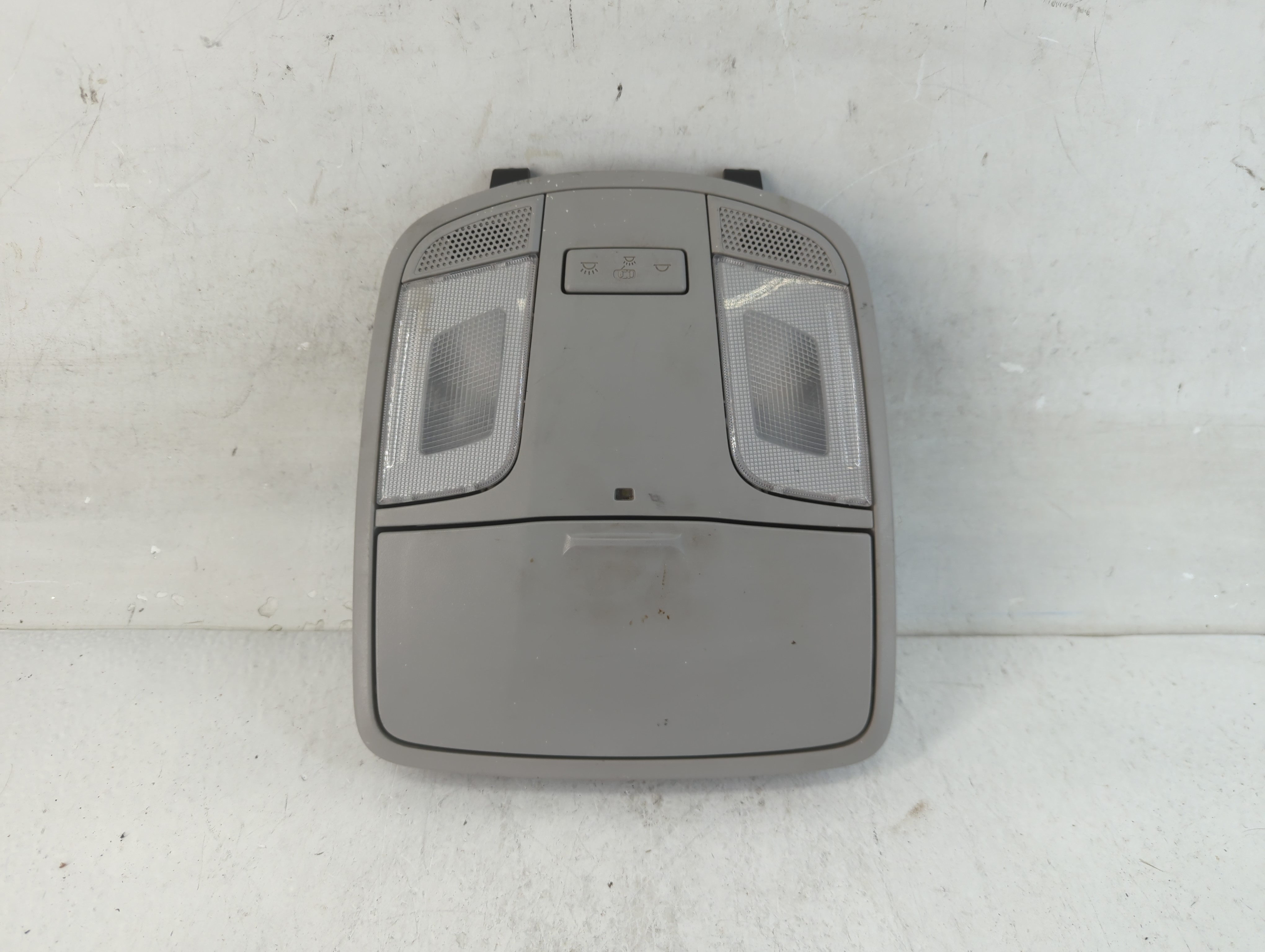 2016 Hyundai Sonata Overhead Roof Console 918690 - Oemusedautoparts1.com