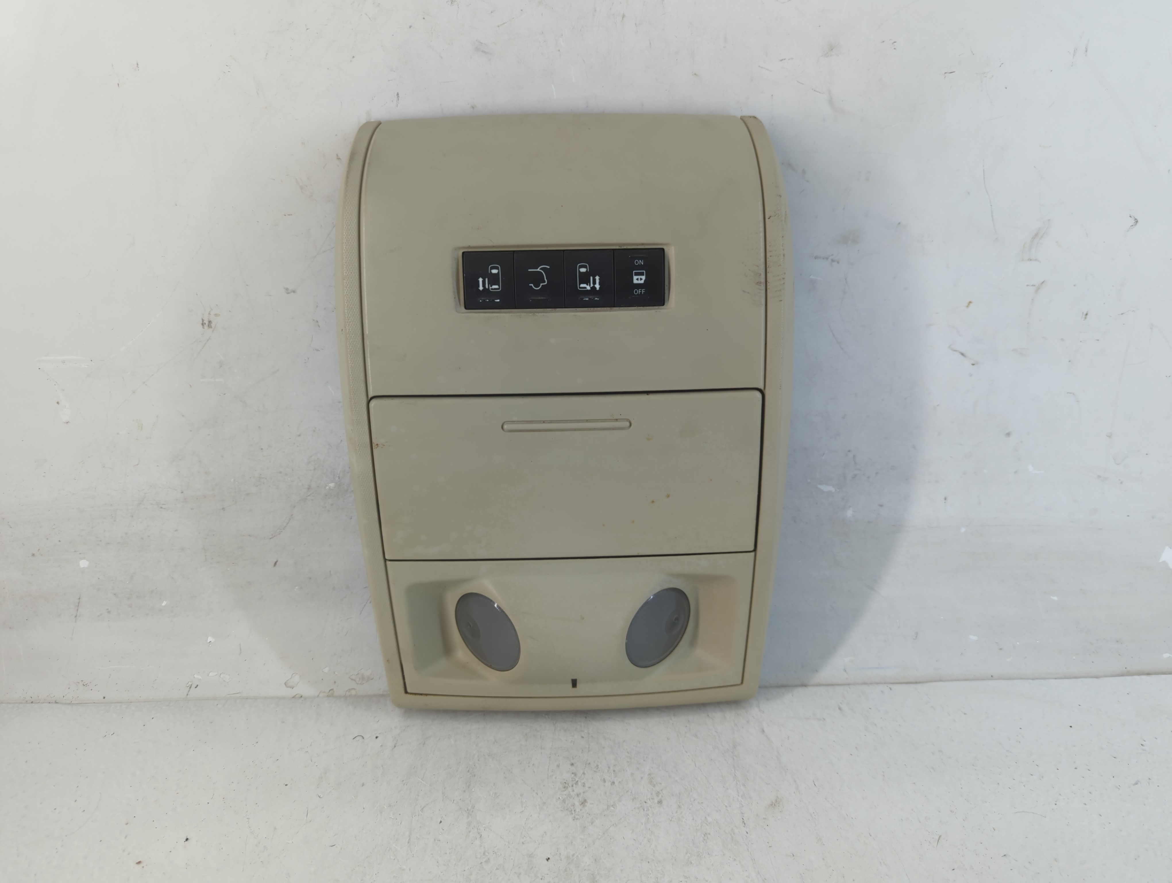 2012 Dodge Grand Caravan Overhead Roof Console 918696 - Oemusedautoparts1.com