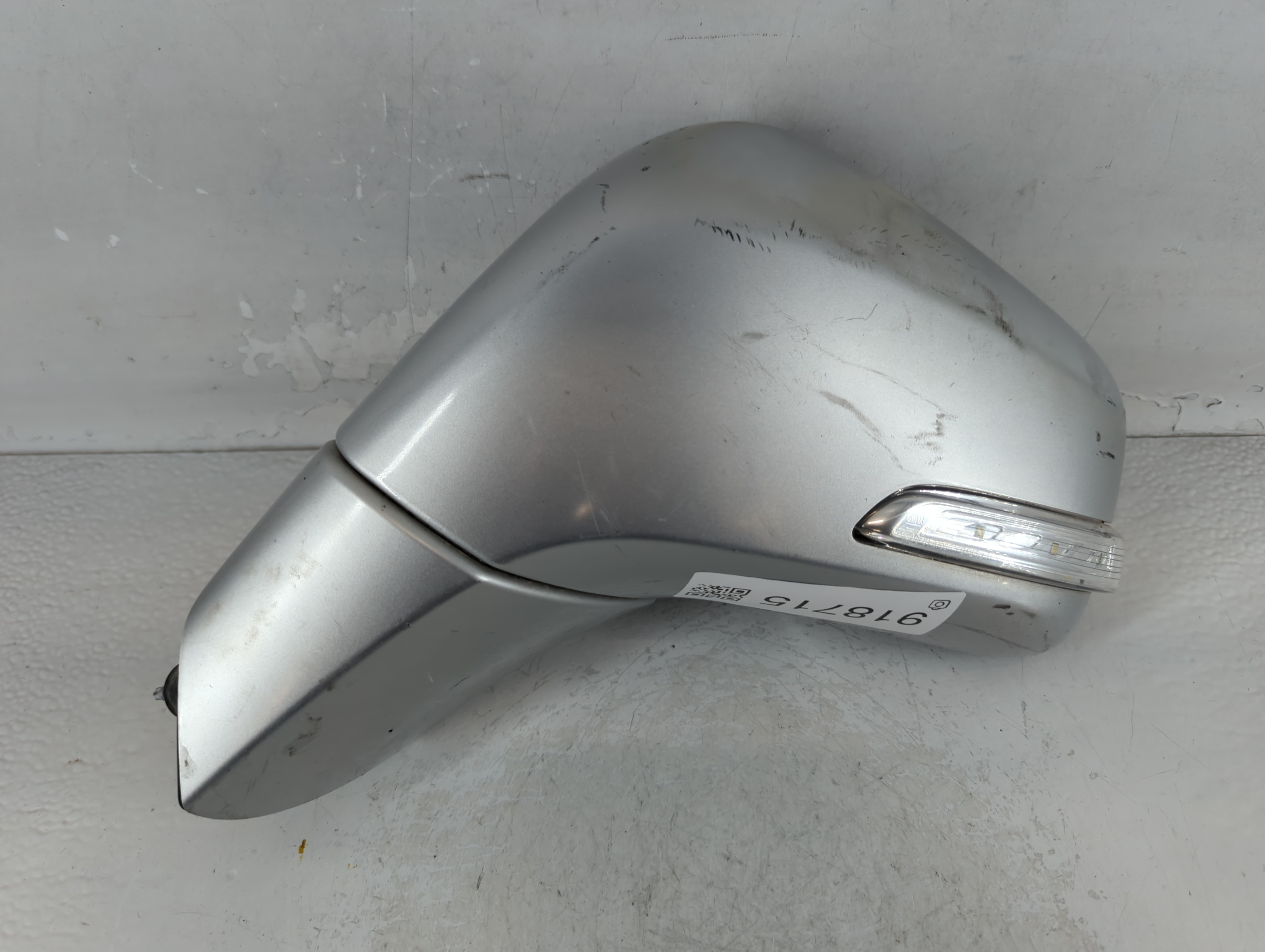 2015-2016 Buick Encore Driver Left Side View Power Door Mirror Grey 918715 - Oemusedautoparts1.com