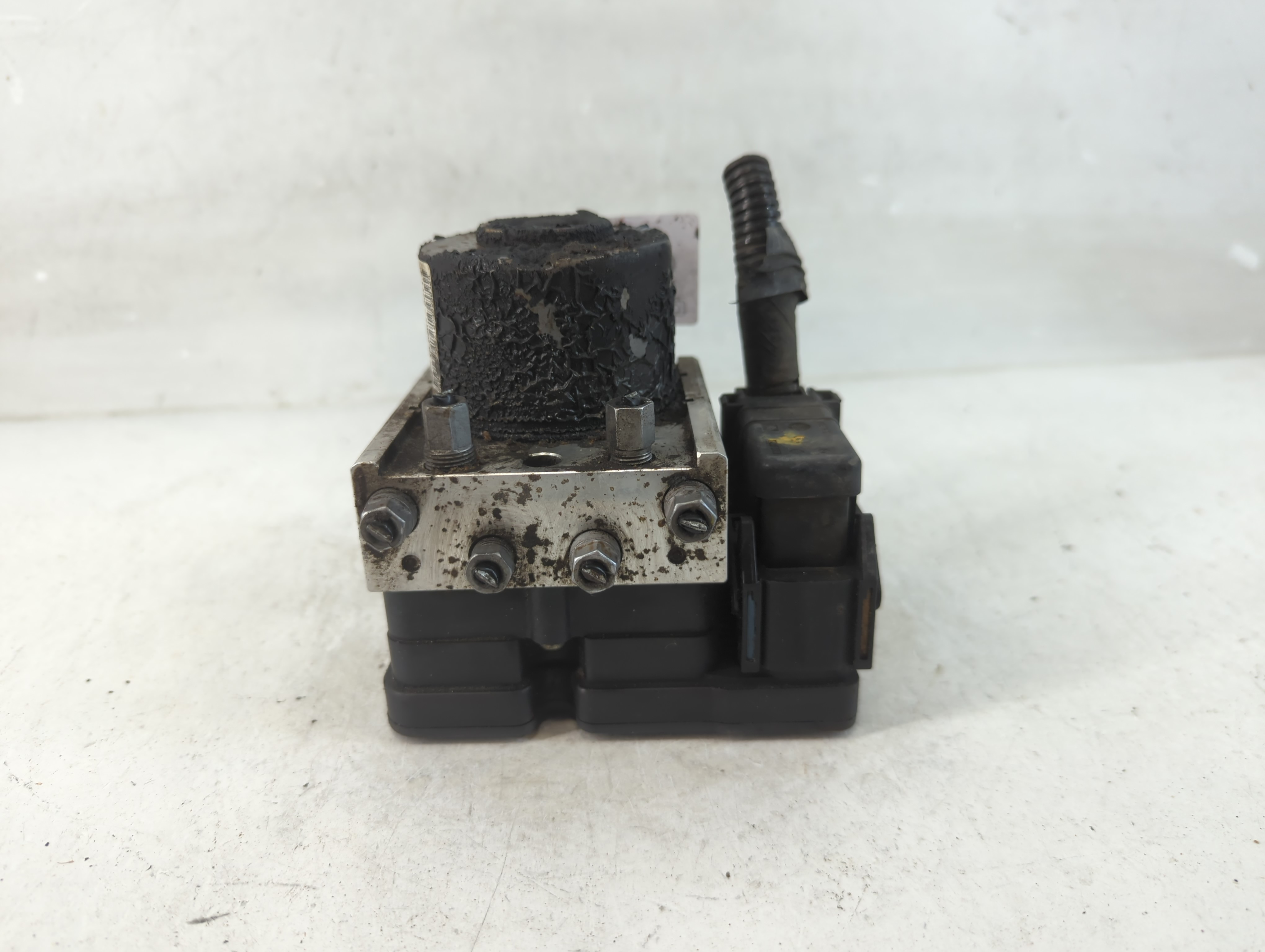Picture of 2004-2009 Mazda 3 Abs Pump Control Module 918721