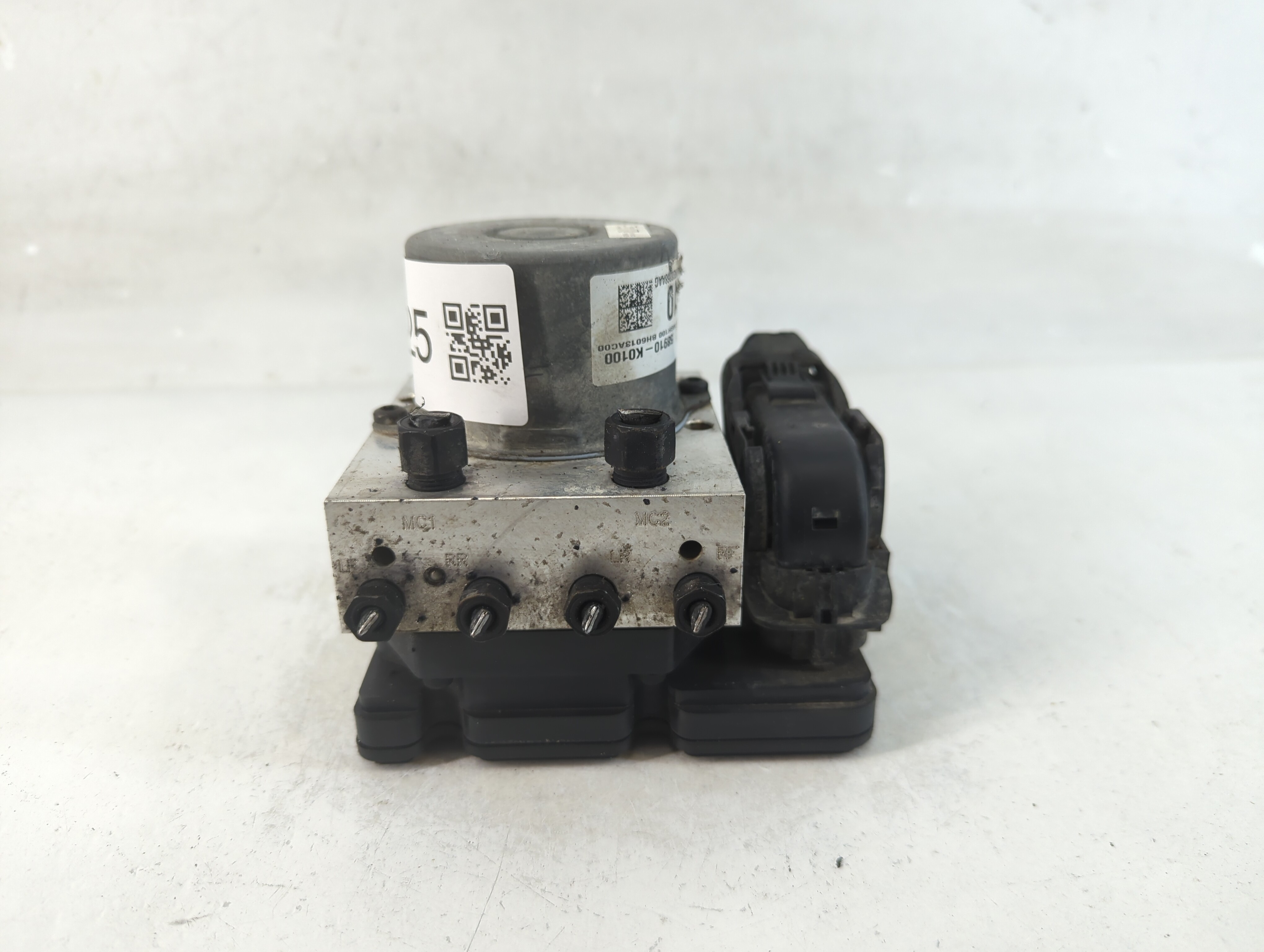 2020-2021 Kia Soul Abs Pump Control Module 918725 - Oemusedautoparts1.com