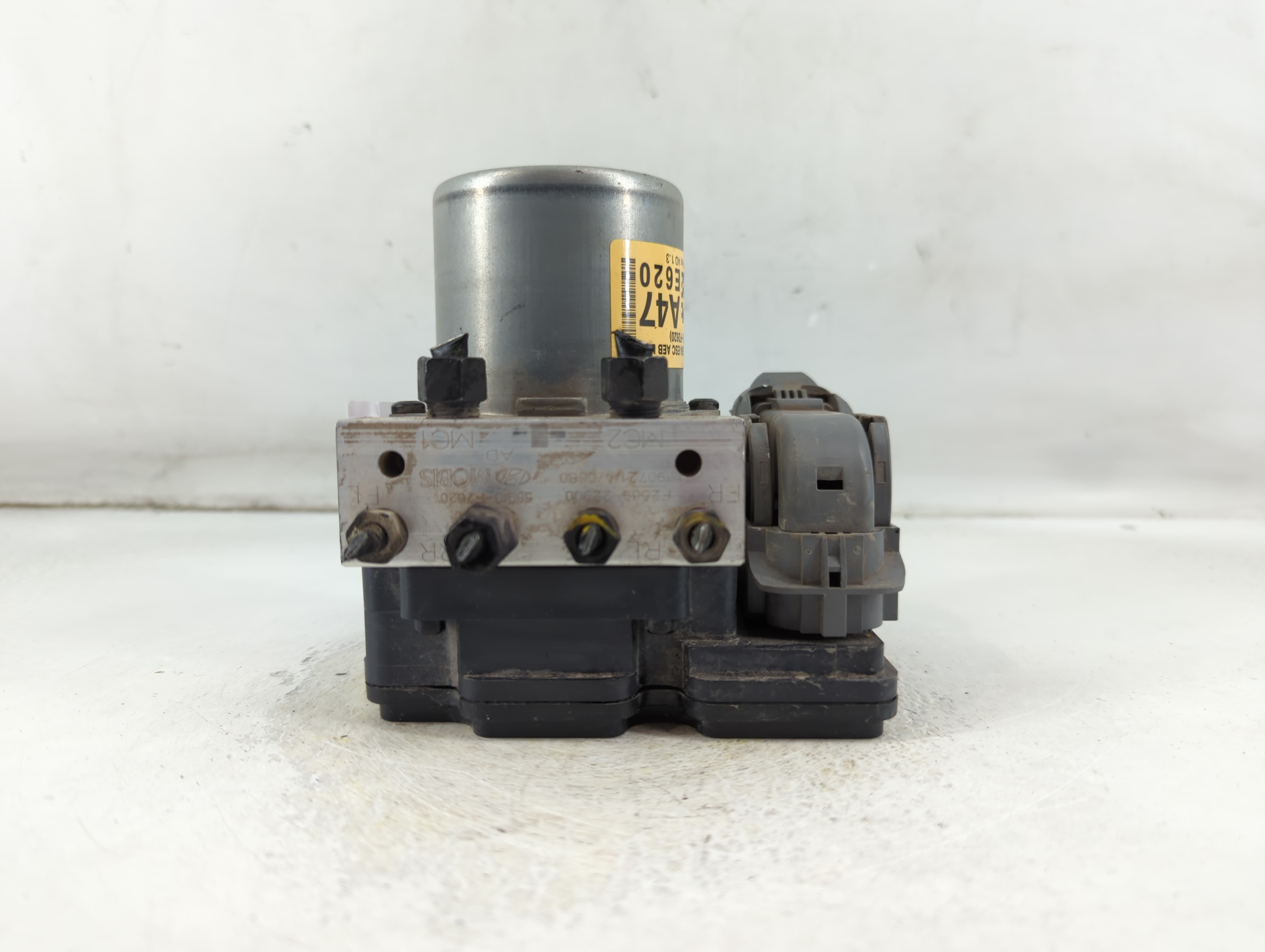 2019-2020 Hyundai Elantra Abs Pump Control Module 918753 - Oemusedautoparts1.com