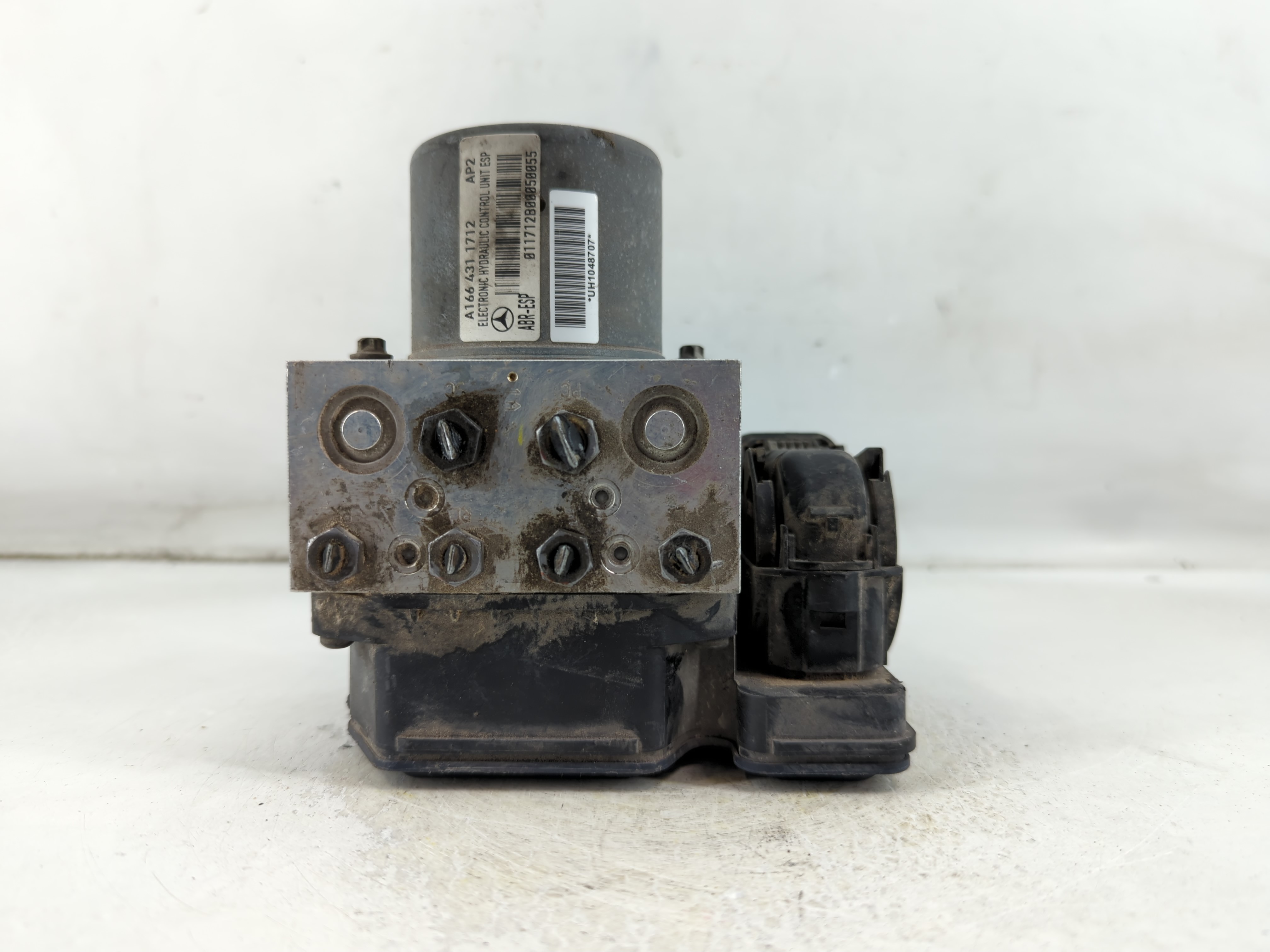 2012-2013 Mercedes-benz Ml350 Abs Pump Control Module 918756 - Oemusedautoparts1.com