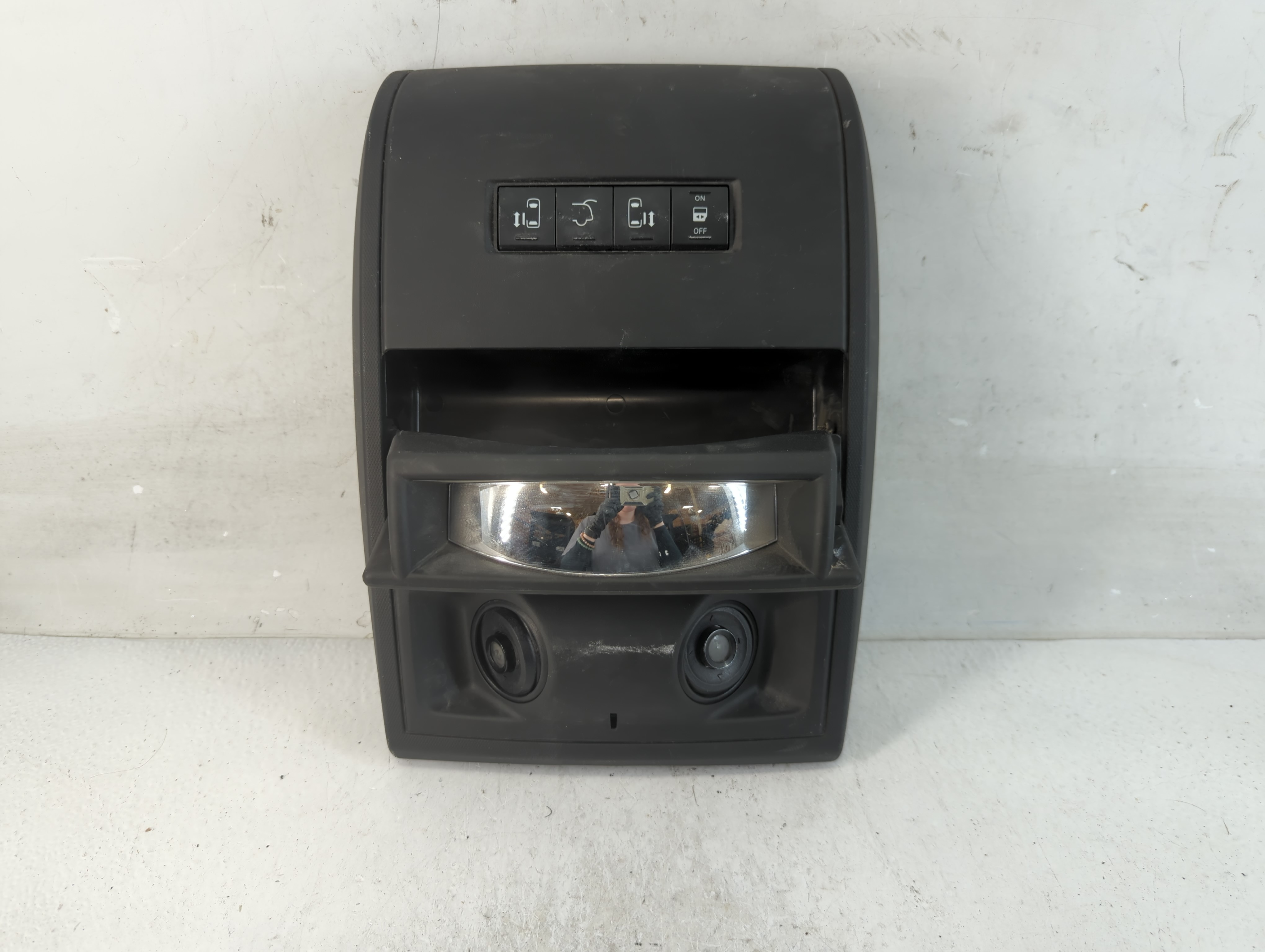 2008 Toyota Camry Overhead Roof Console 918779 - Oemusedautoparts1.com