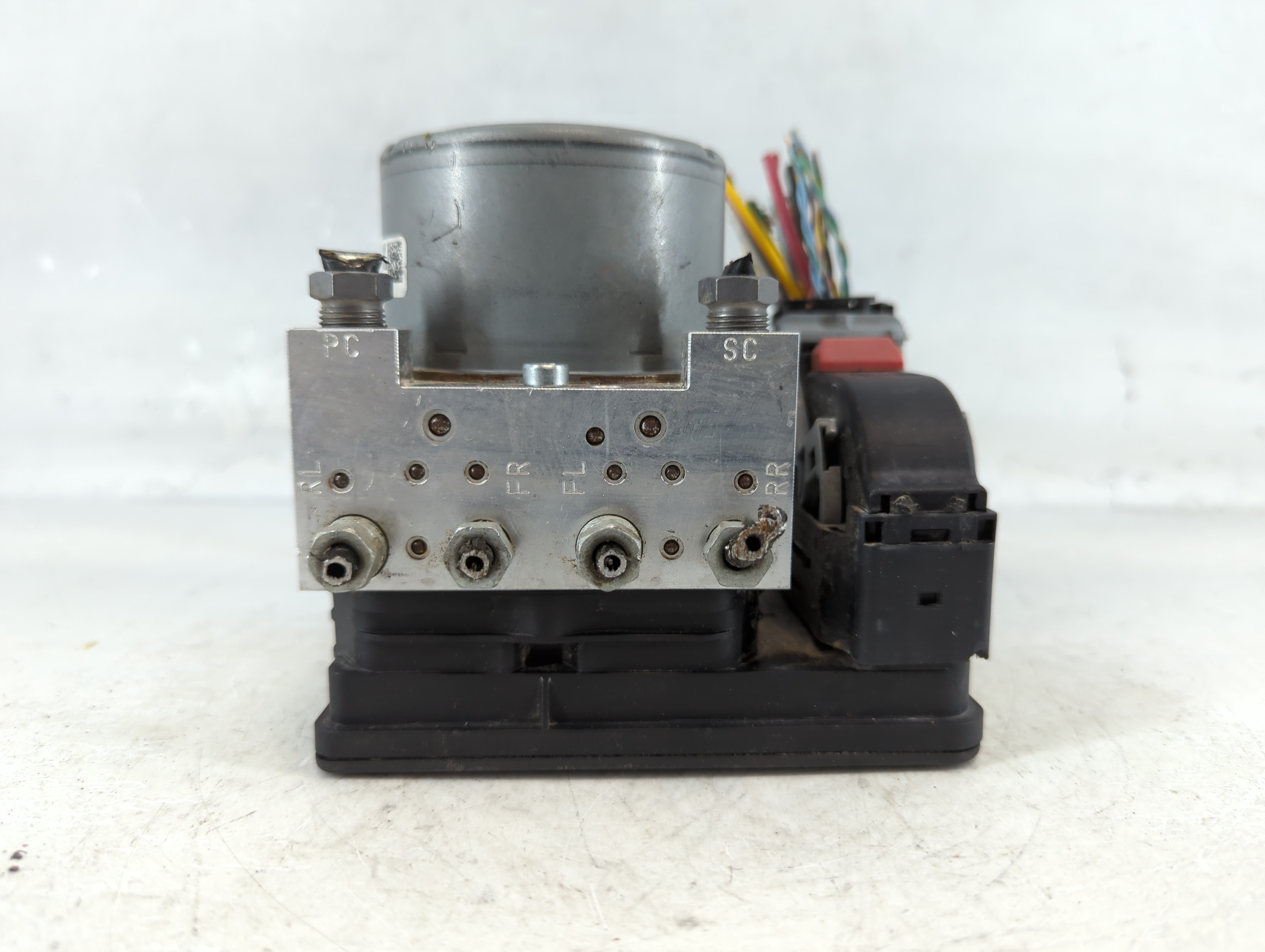 2020 Land Rover Discovery Sport Abs Pump Control Module 918821 - Oemusedautoparts1.com