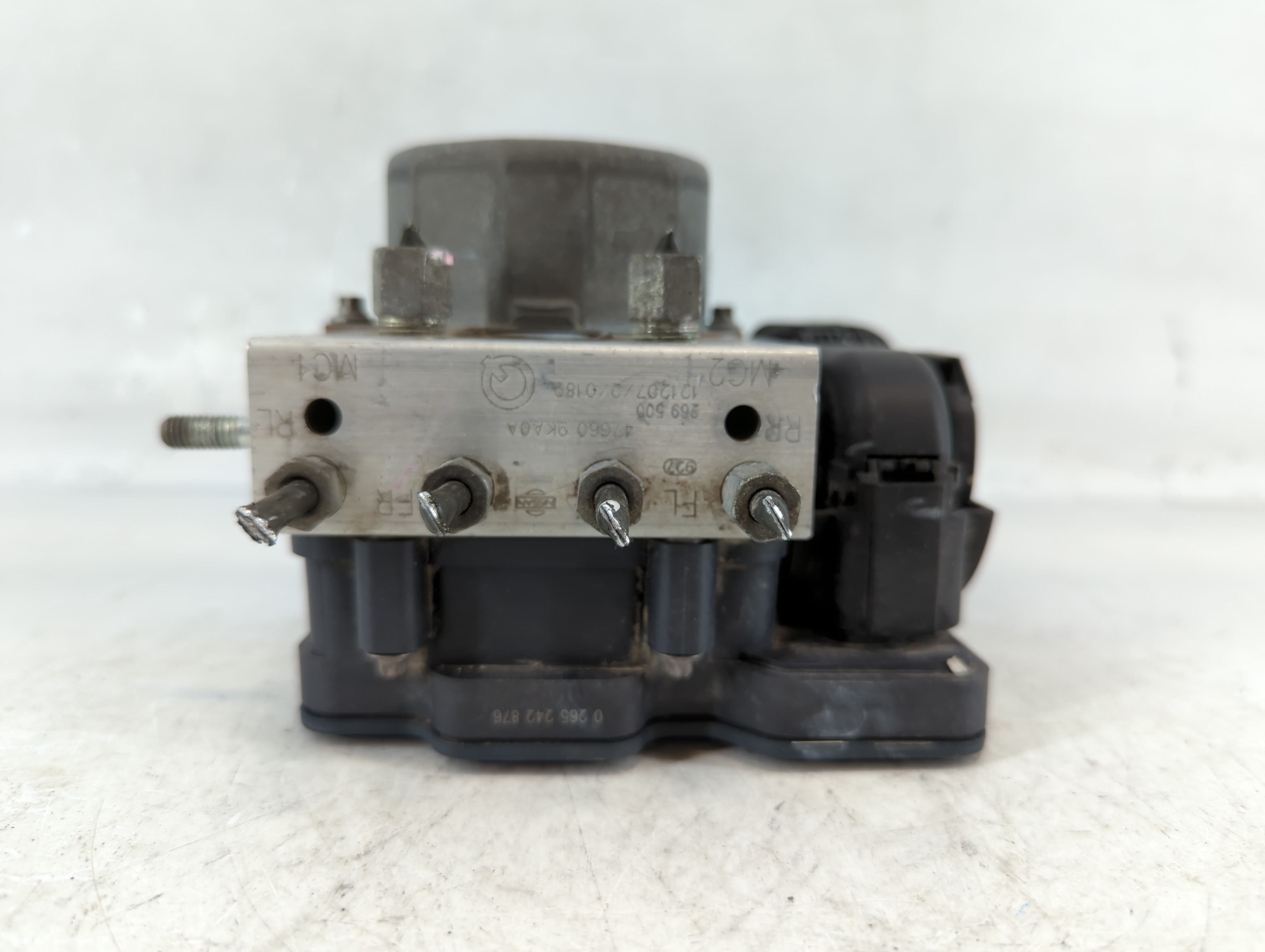 2013-2013 Nissan Versa Abs Pump Control Module 918822 - Oemusedautoparts1.com