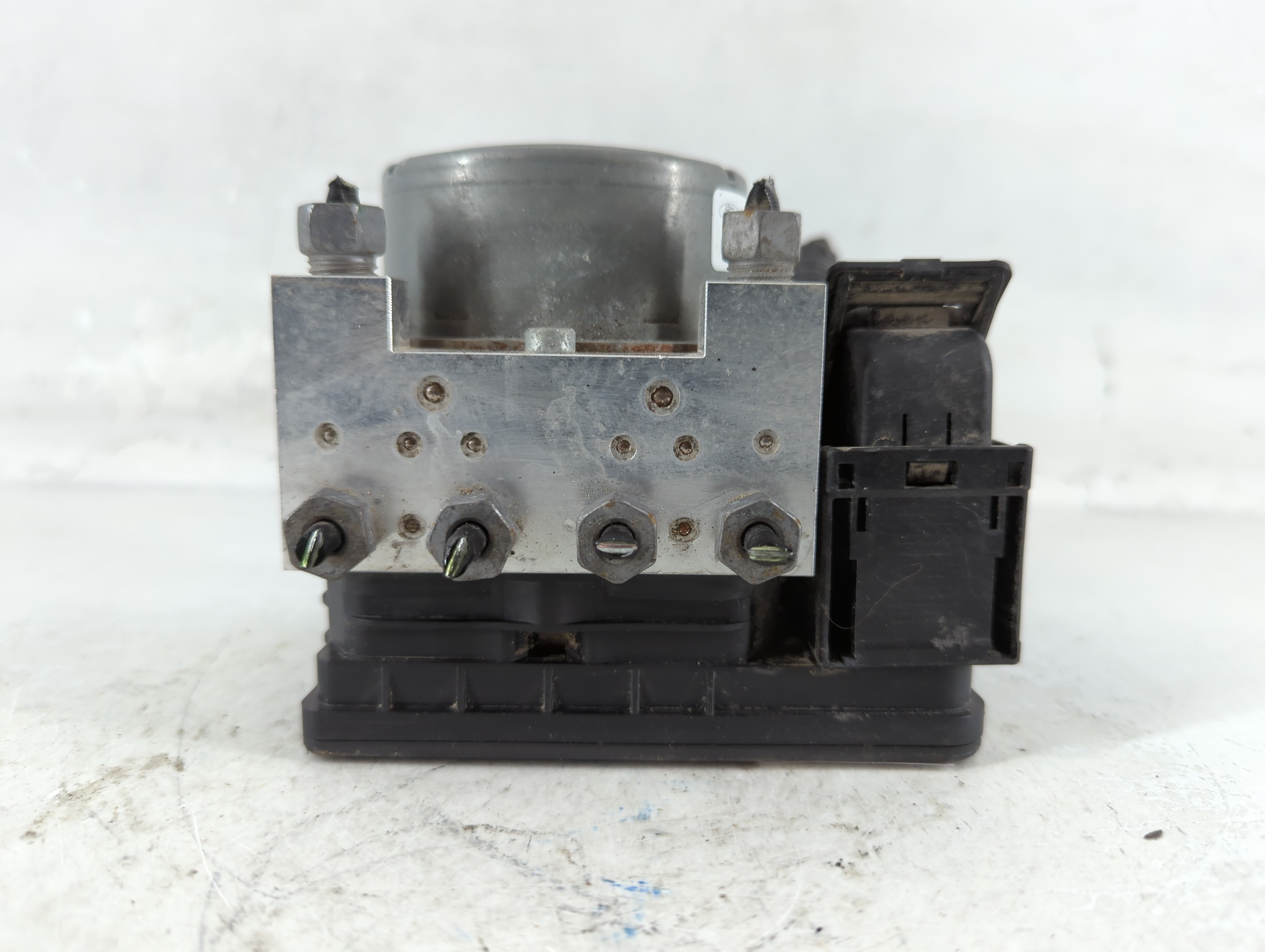 2017-2018 Ford Fusion Abs Pump Control Module 918825 - Oemusedautoparts1.com