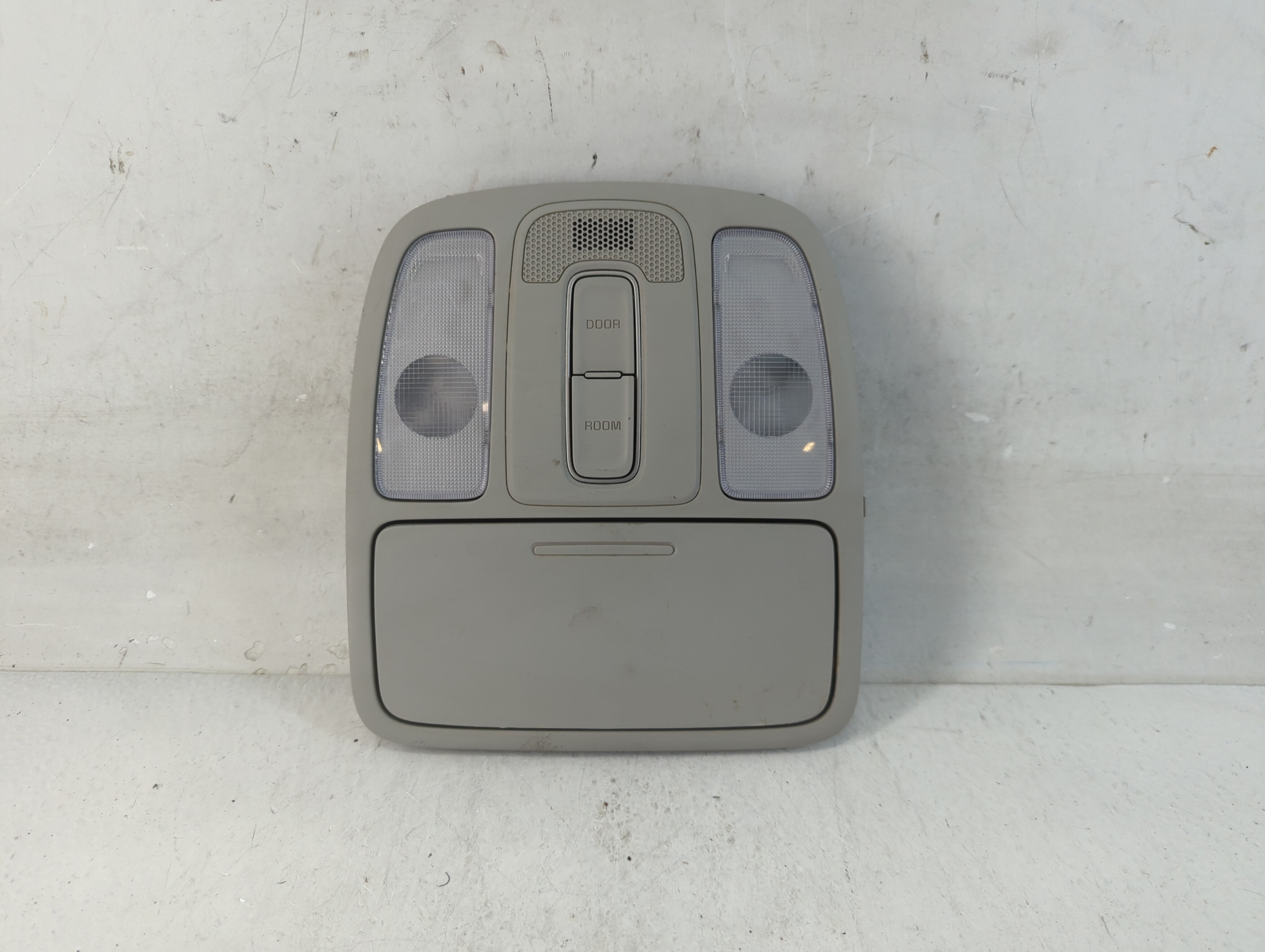 2018 Kia Soul Overhead Roof Console 918831 - Oemusedautoparts1.com