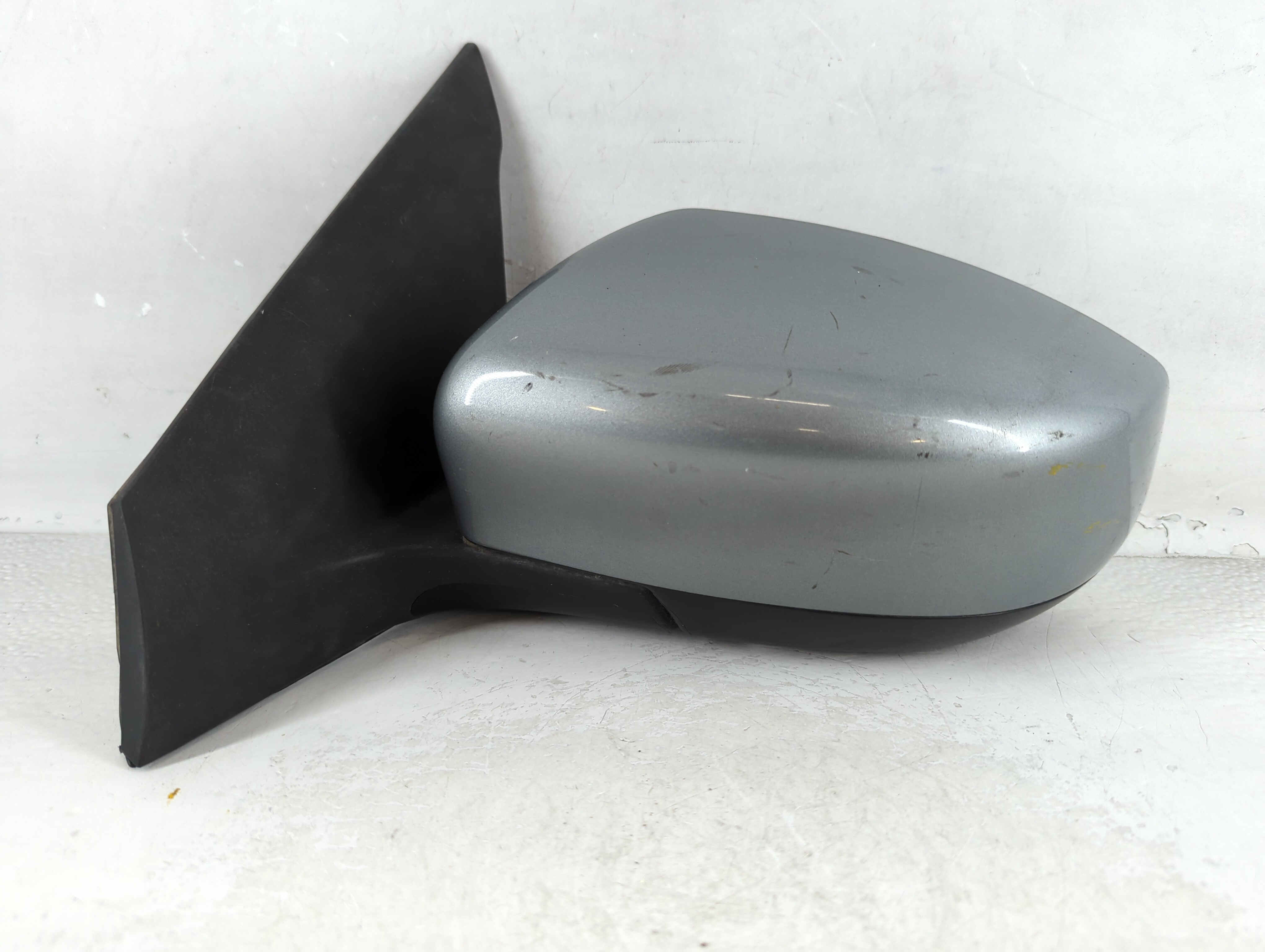 2013-2015 Nissan Sentra Driver Left Side View Power Door Mirror Grey 918882 - Oemusedautoparts1.com