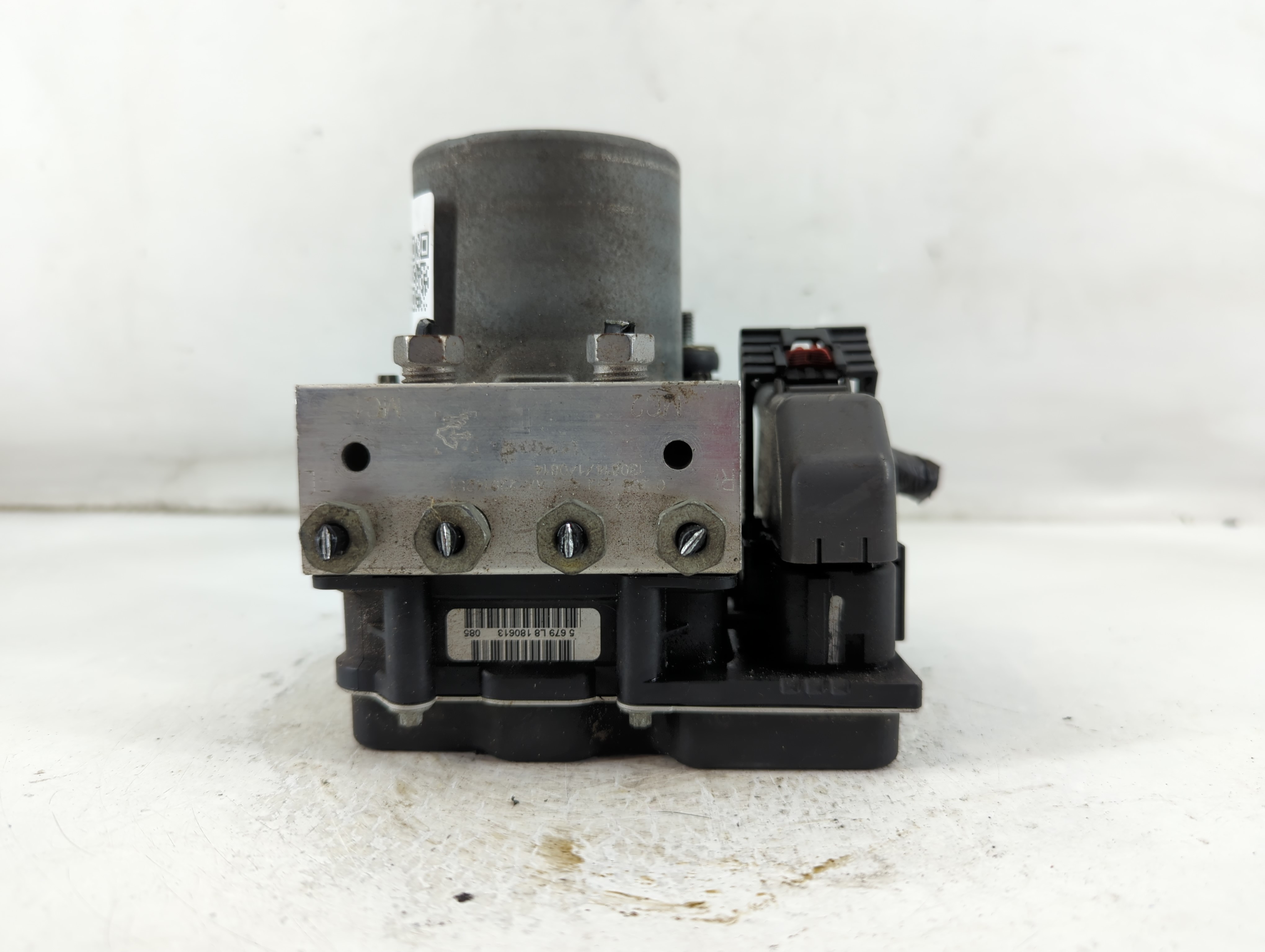 2012-2015 Chevrolet Camaro Abs Pump Control Module 918925 - Oemusedautoparts1.com