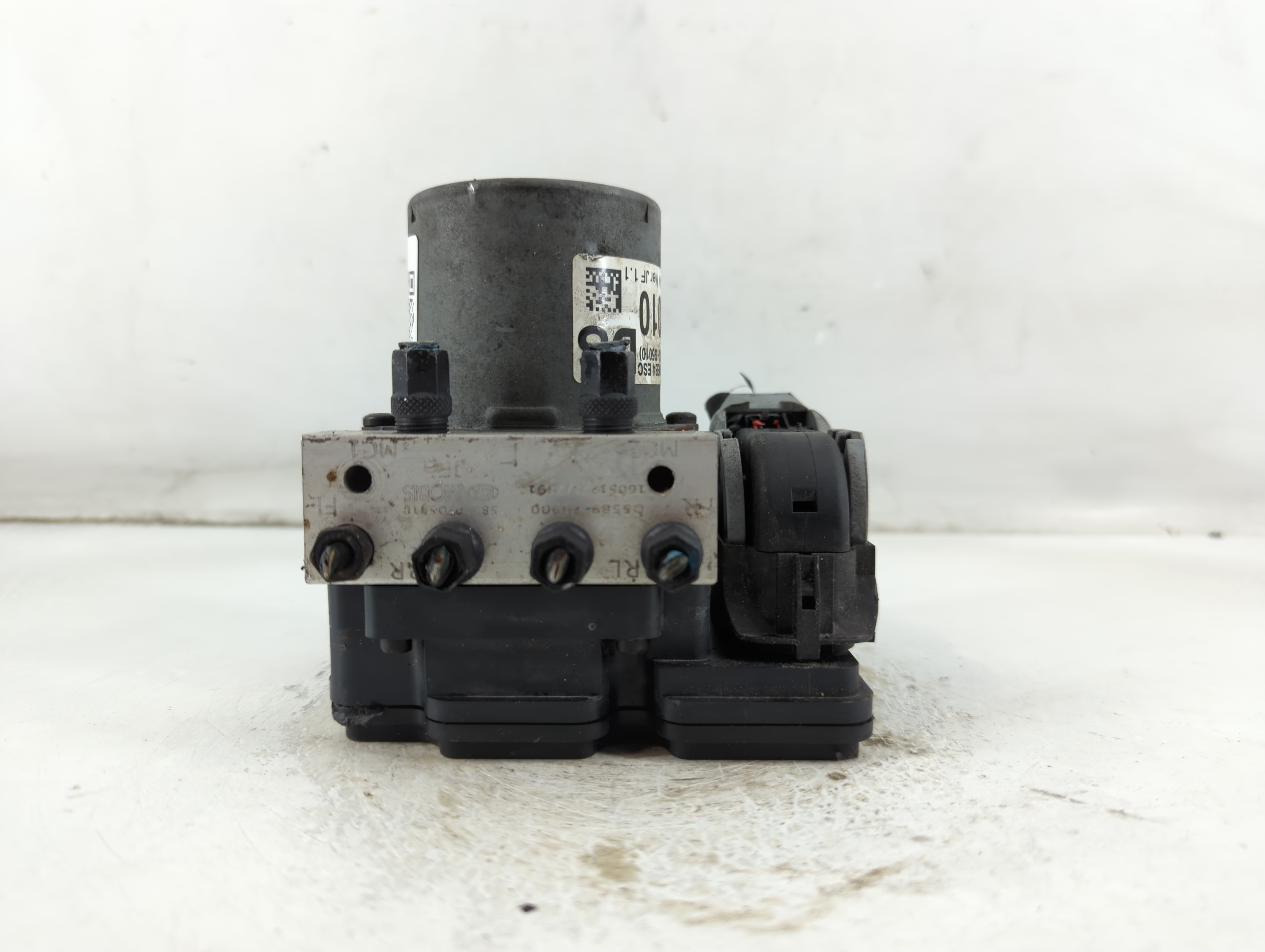 2016-2018 Kia Optima Abs Pump Control Module 918942 - Oemusedautoparts1.com