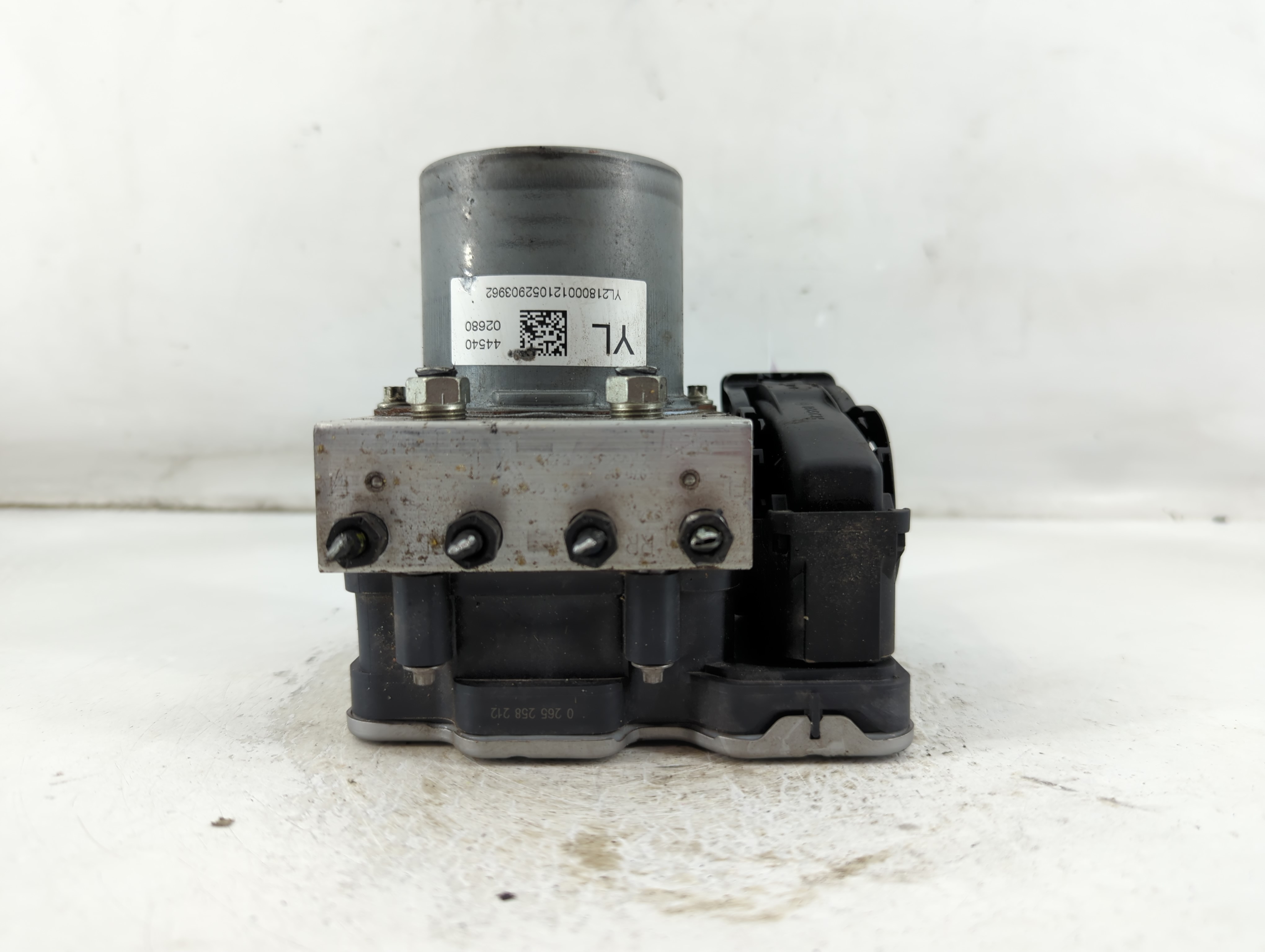 2020-2022 Toyota Corolla Abs Pump Control Module 918944 - Oemusedautoparts1.com