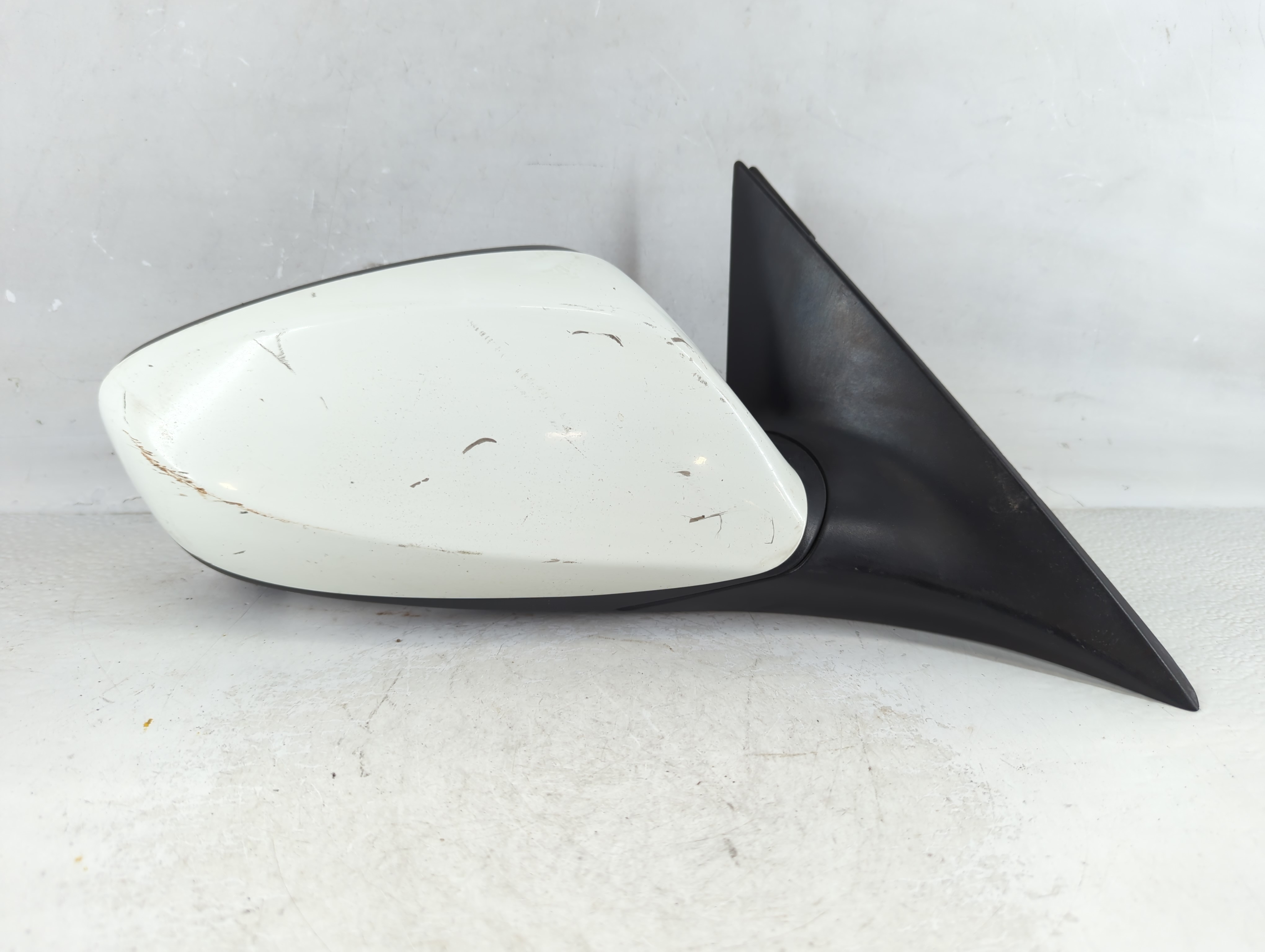 2014-2017 Hyundai Veloster Passenger Right Side View Power Door Mirror 918984 - Oemusedautoparts1.com