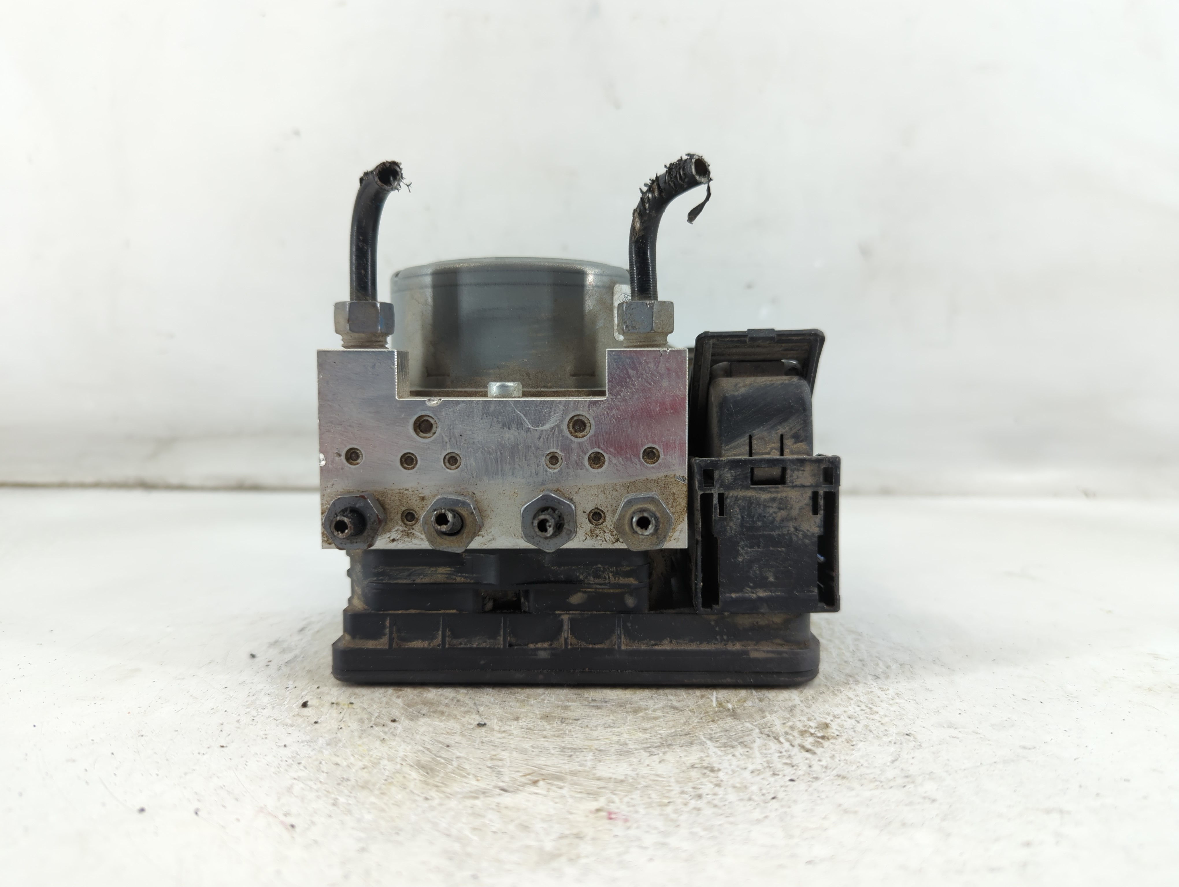 2017-2018 Ford Fusion Abs Pump Control Module 918998 - Oemusedautoparts1.com