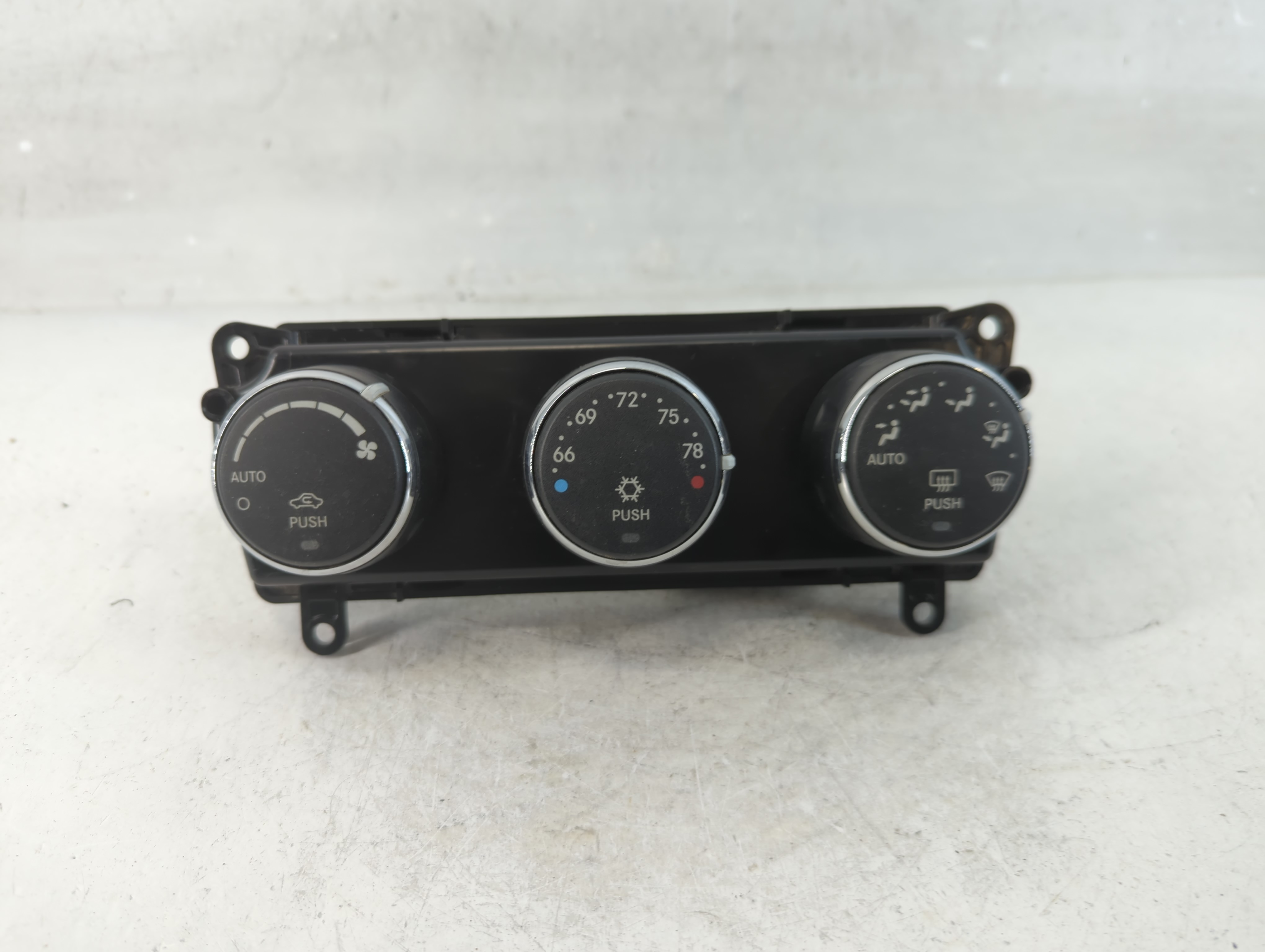 2011-2014 Chrysler 200 Ac Heater Climate Control P5111888ai 919010 - Oemusedautoparts1.com