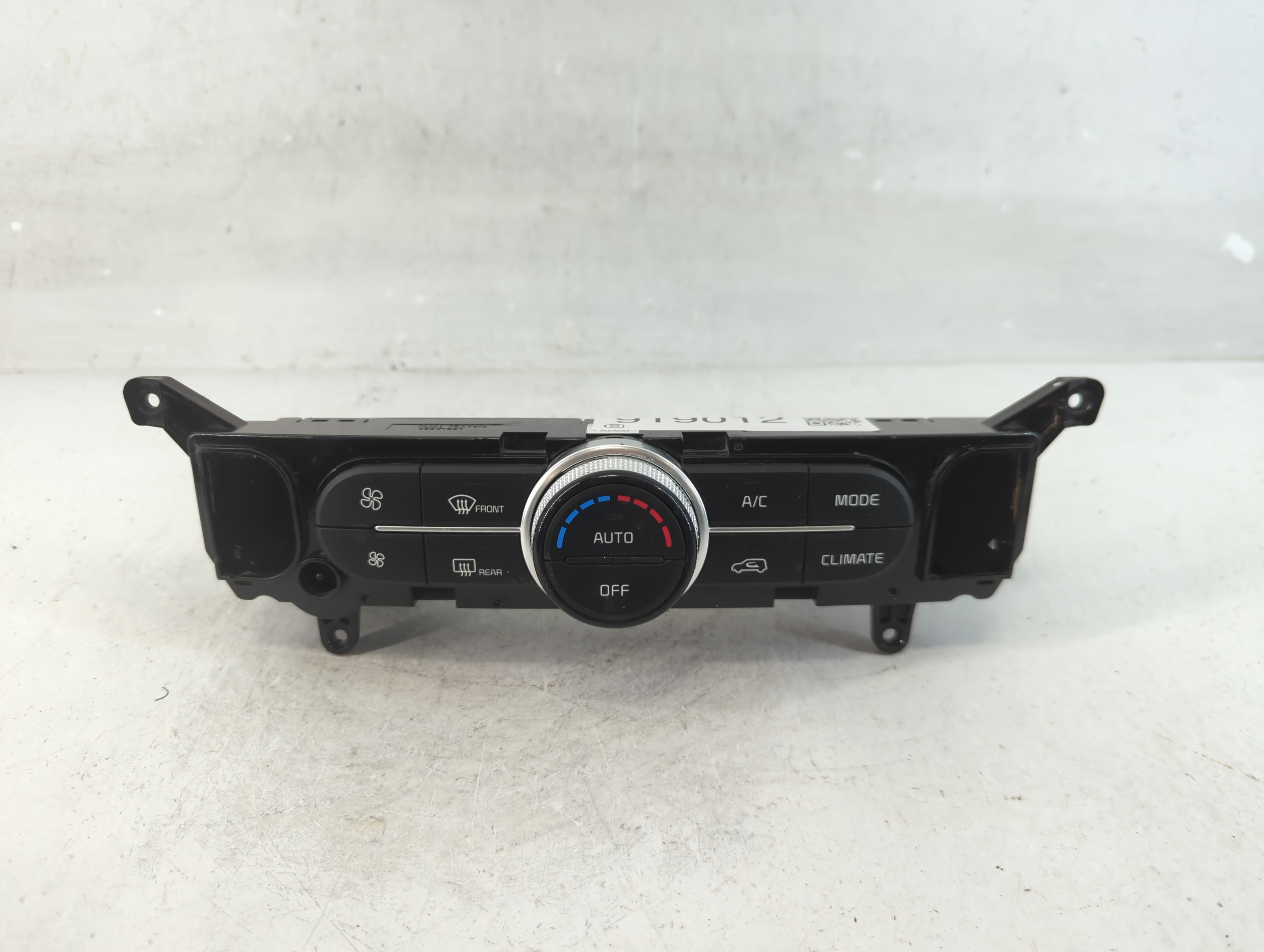 2017-2019 Kia Soul Ac Heater Climate Control 97250-b2g01ca 919012 - Oemusedautoparts1.com