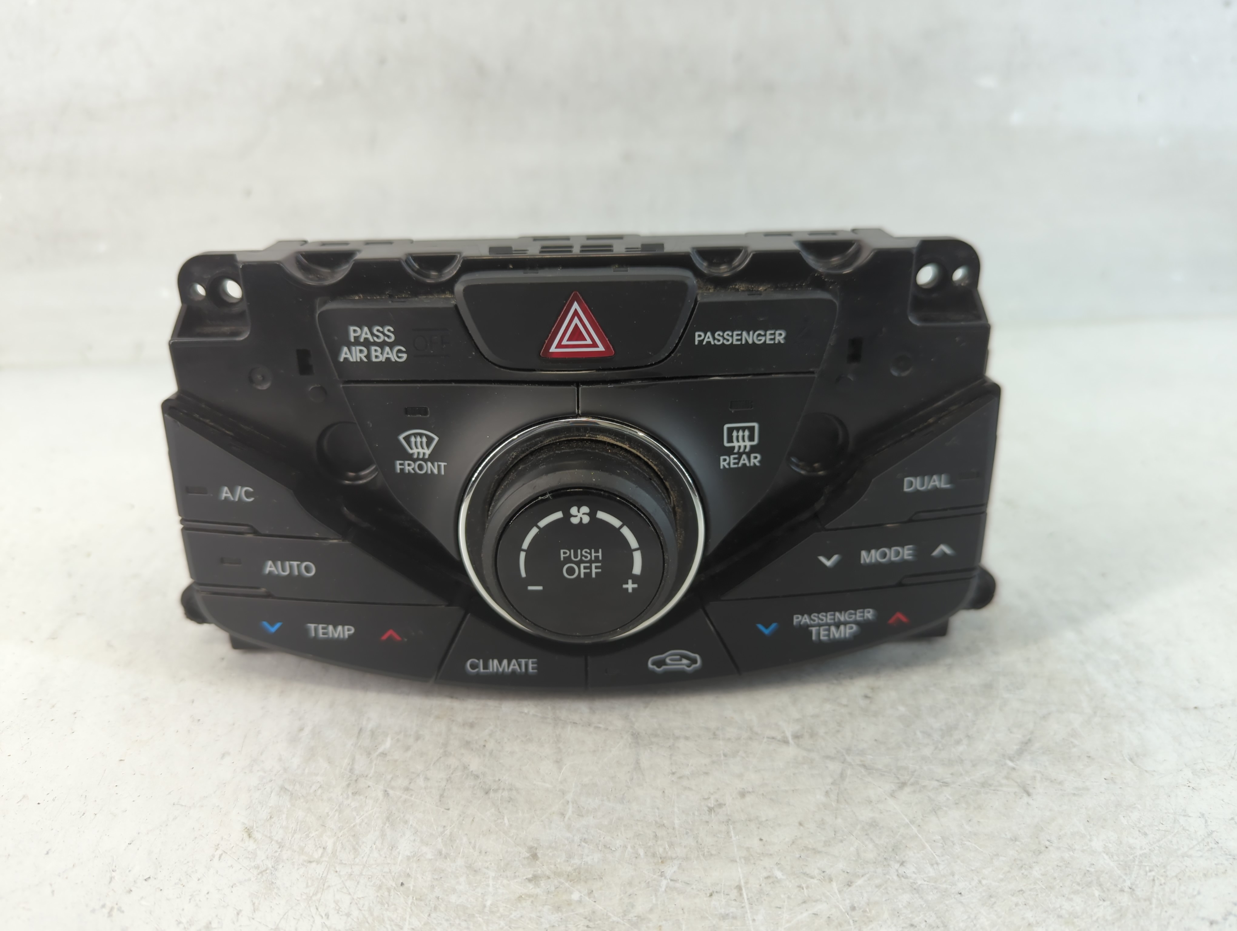 2012-2013 Hyundai Azera Ac Heater Climate Control 97250-3v551 919016 - Oemusedautoparts1.com