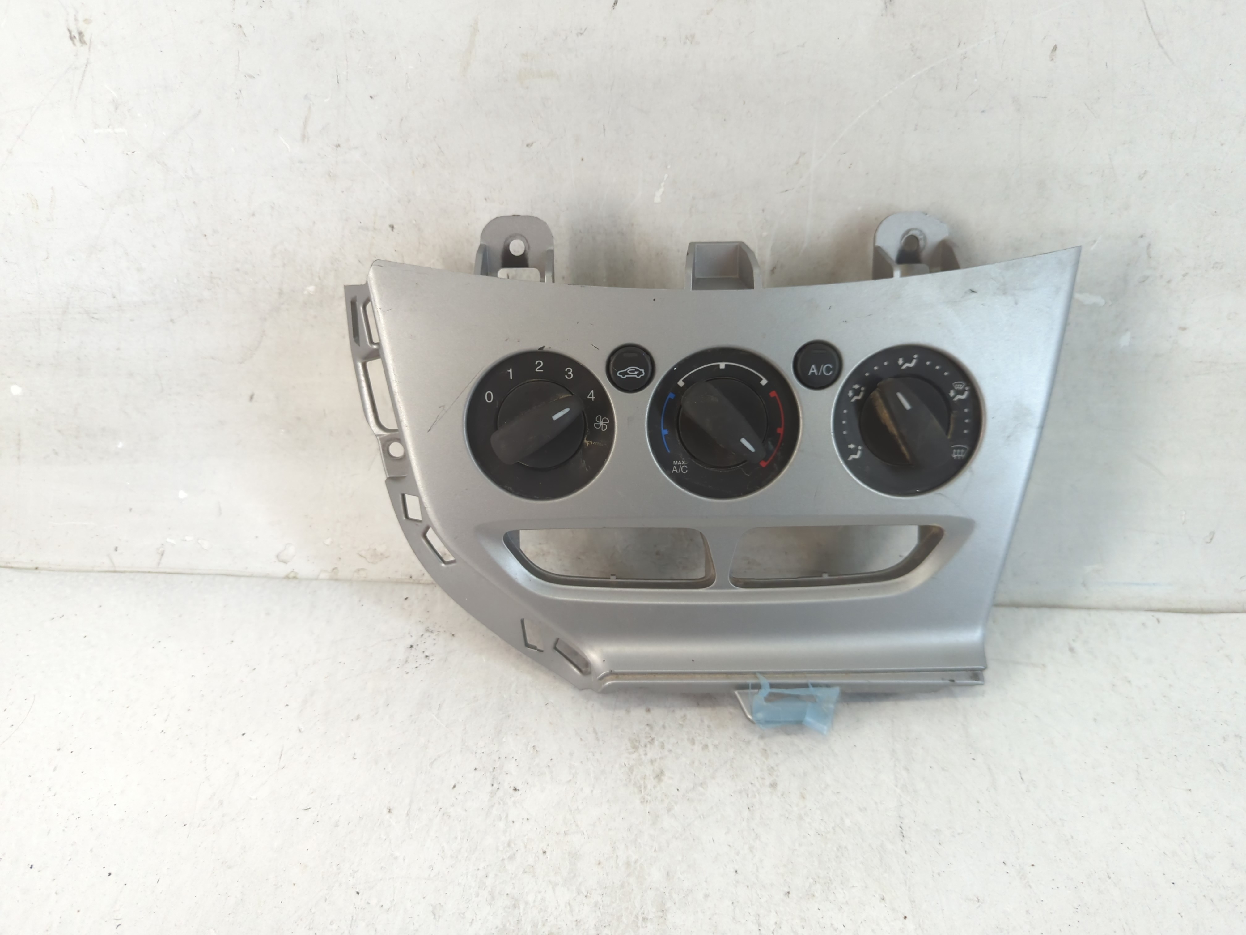 2014 Ford Focus Ac Heater Climate Control Cm5t-19980-af 919018 - Oemusedautoparts1.com