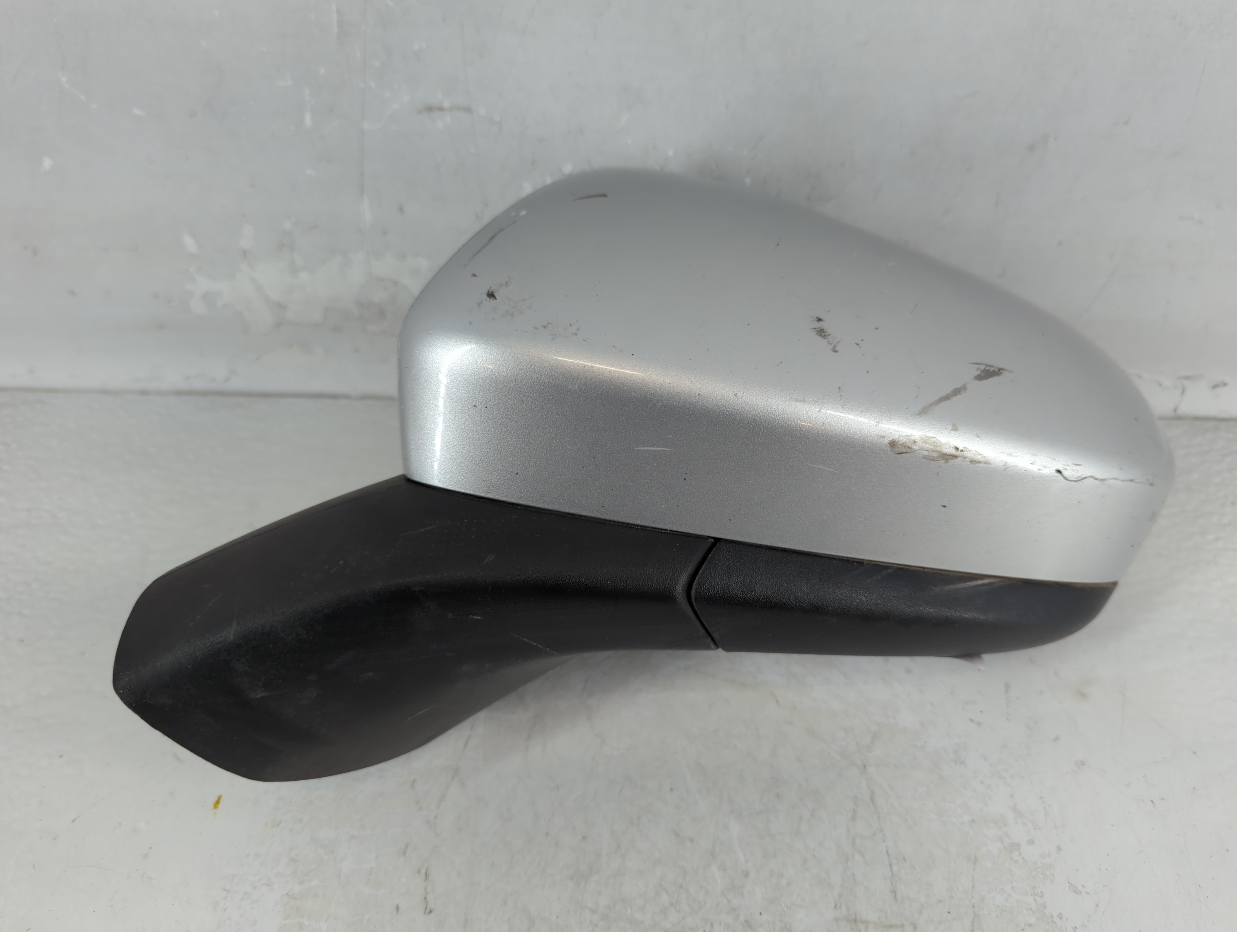 2016-2020 Ford Fusion Driver Left Side View Power Door Mirror Silver 919068 - Oemusedautoparts1.com