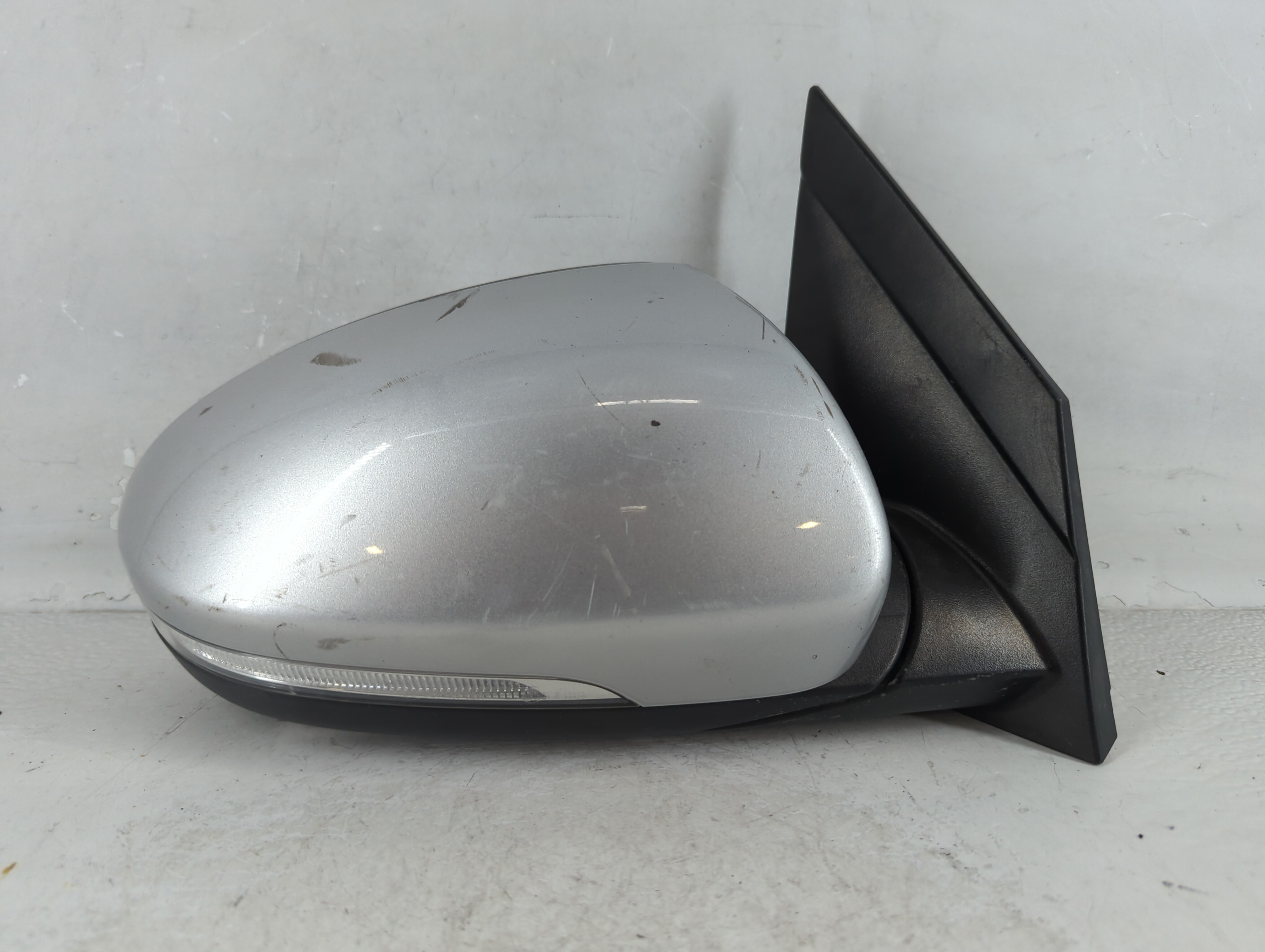 Picture of 2016-2018 Hyundai Tucson Passenger Right Side View Power Door Mirror 919102