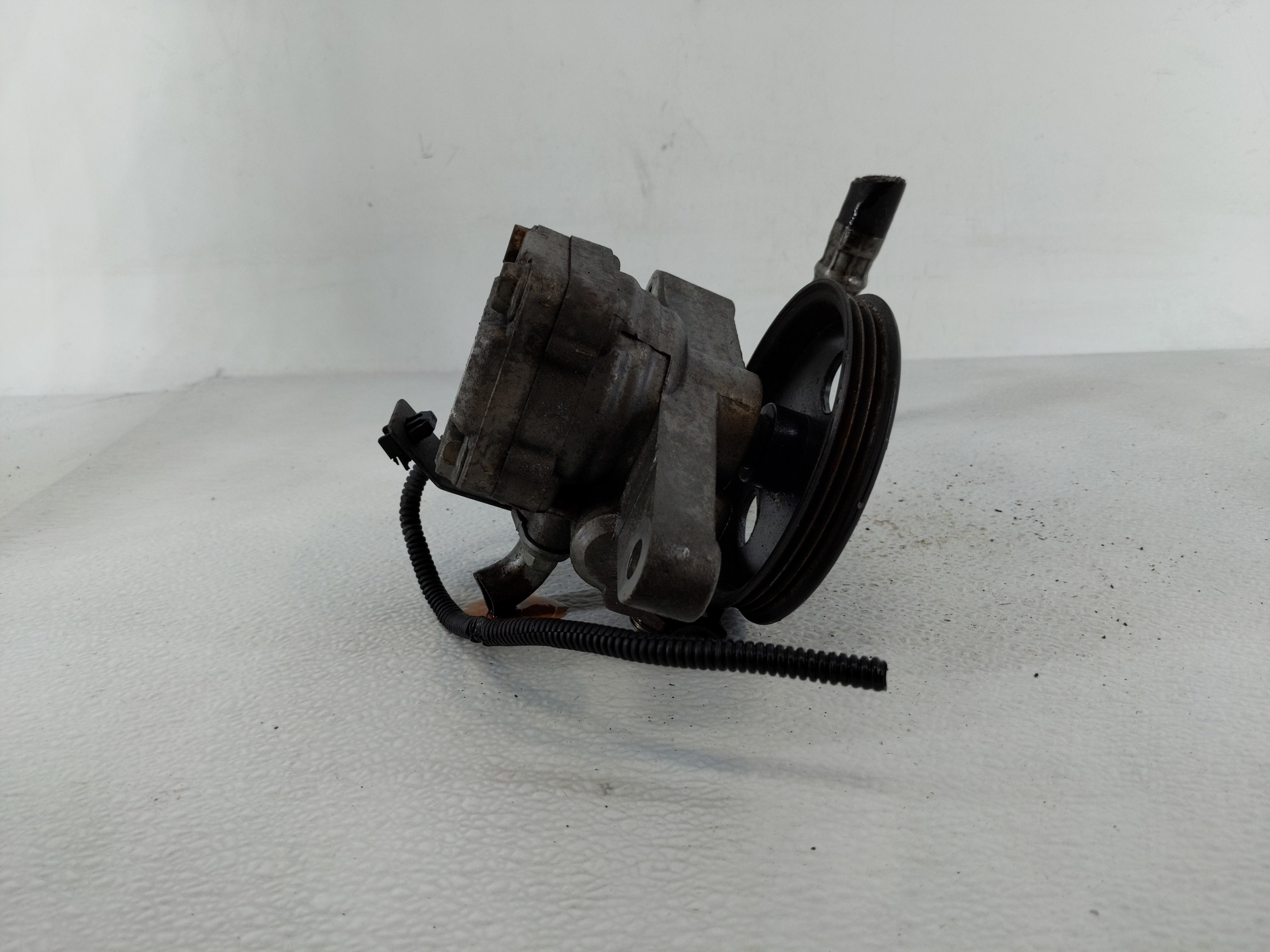 Picture of 2010-2011 Kia Soul Power Steering Column Pump Oem 919369