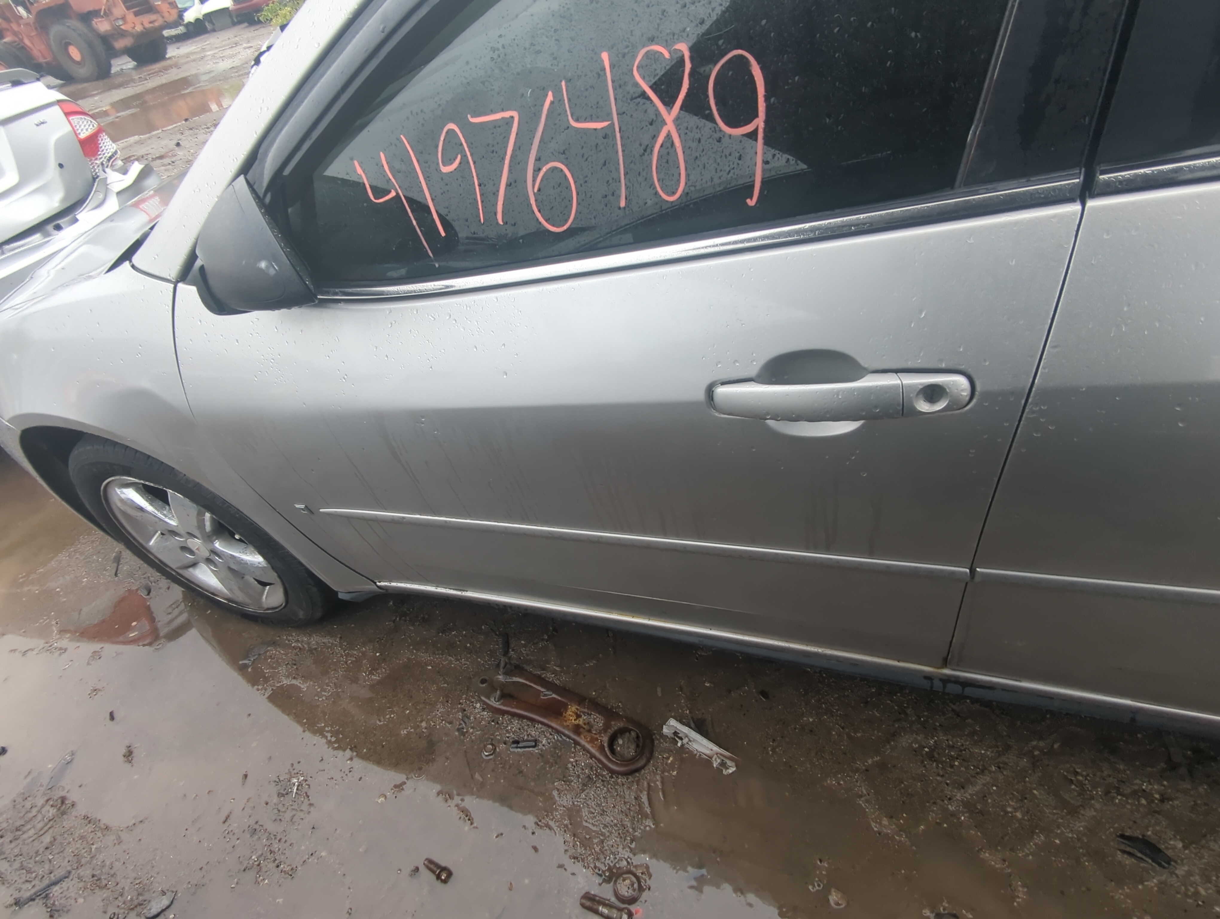 Picture of 2005-2010 Pontiac G6 Driver Front Door Oem 919662
