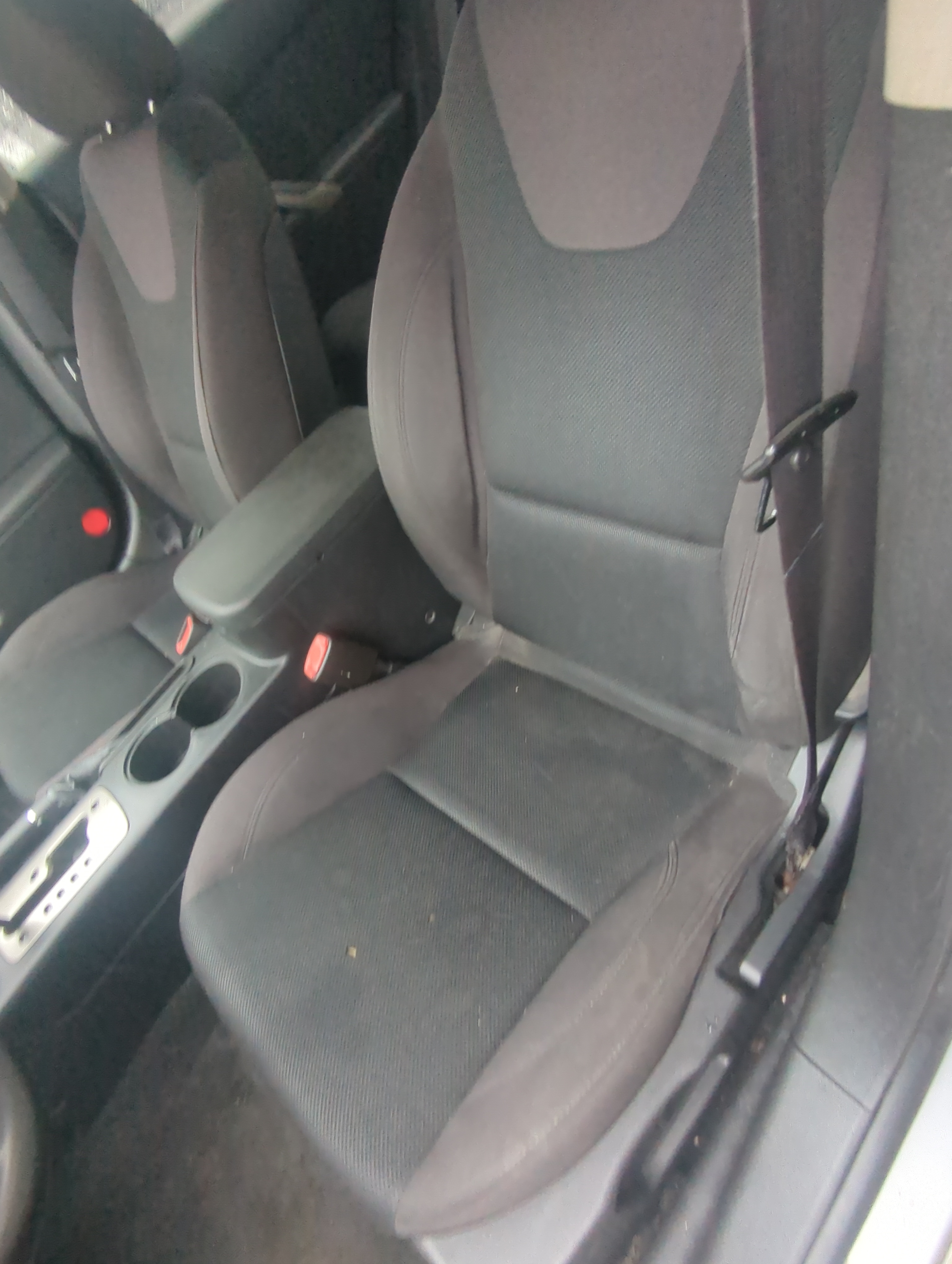 Picture of 2005-2006 Pontiac G6 Driver Front Seat Oem 919769