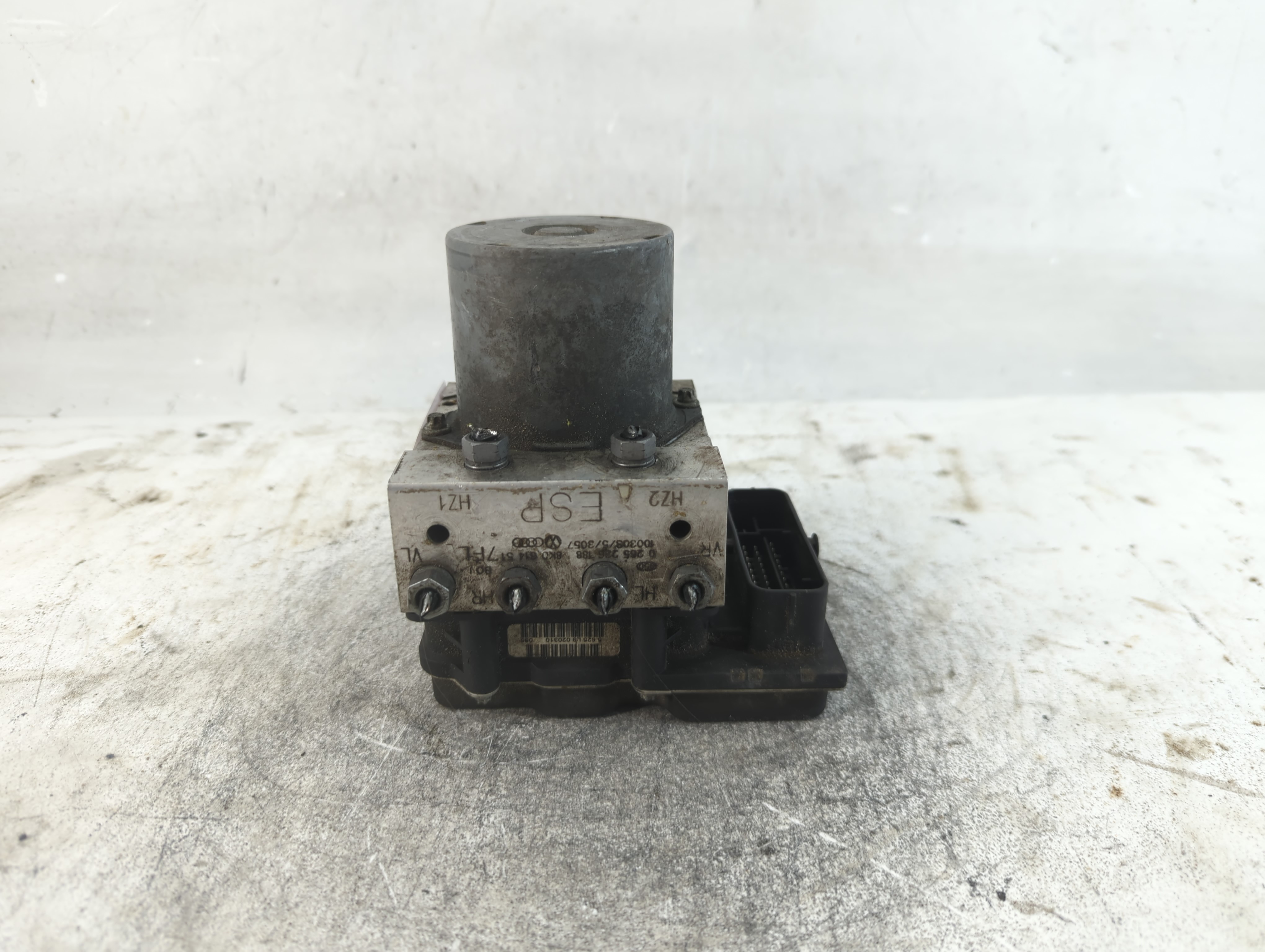 2007-2009 Audi A4 Abs Pump Control Module 920134 - Oemusedautoparts1.com