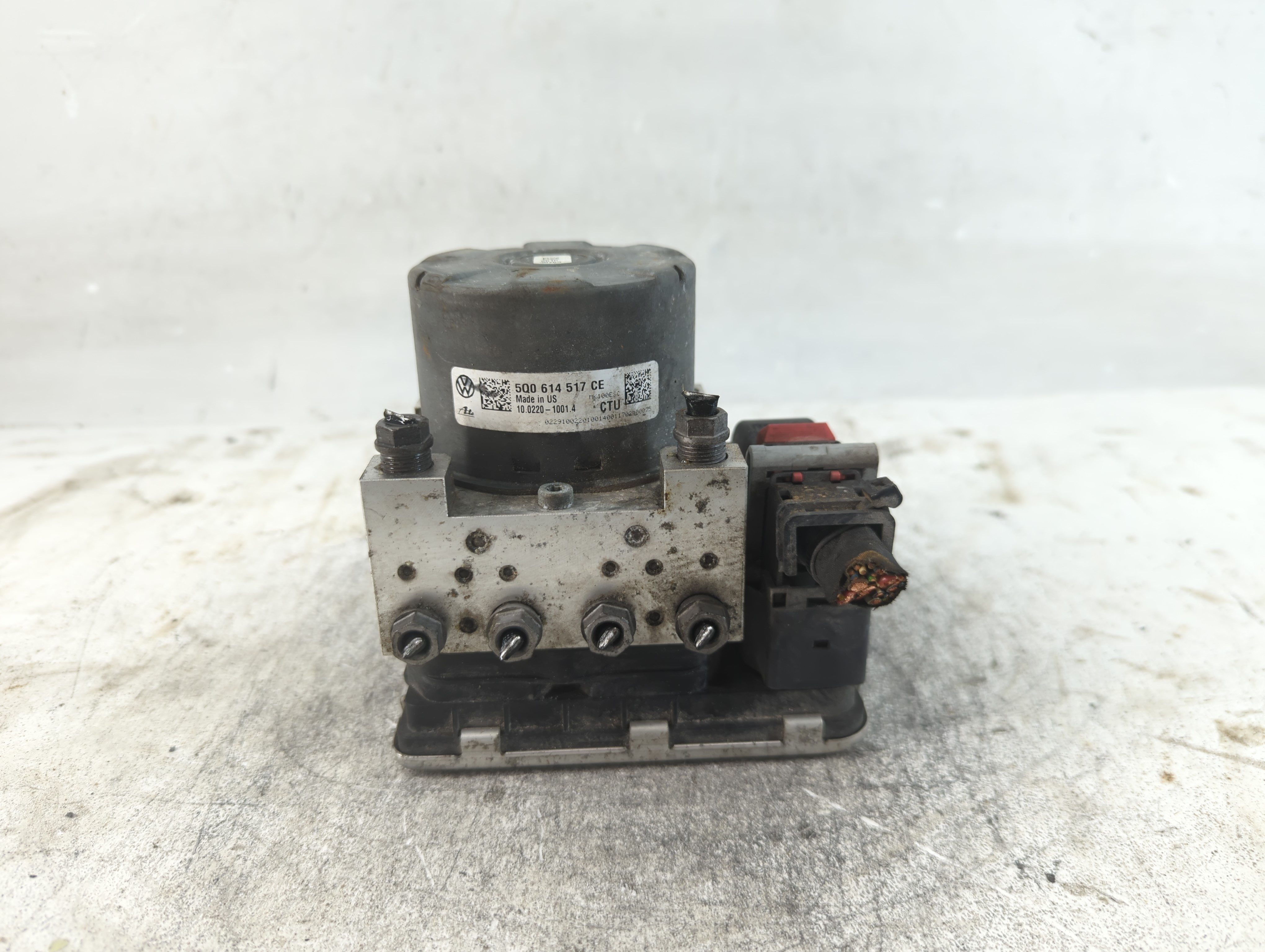 2018 Volkswagen Atlas Abs Pump Control Module 920145 - Oemusedautoparts1.com