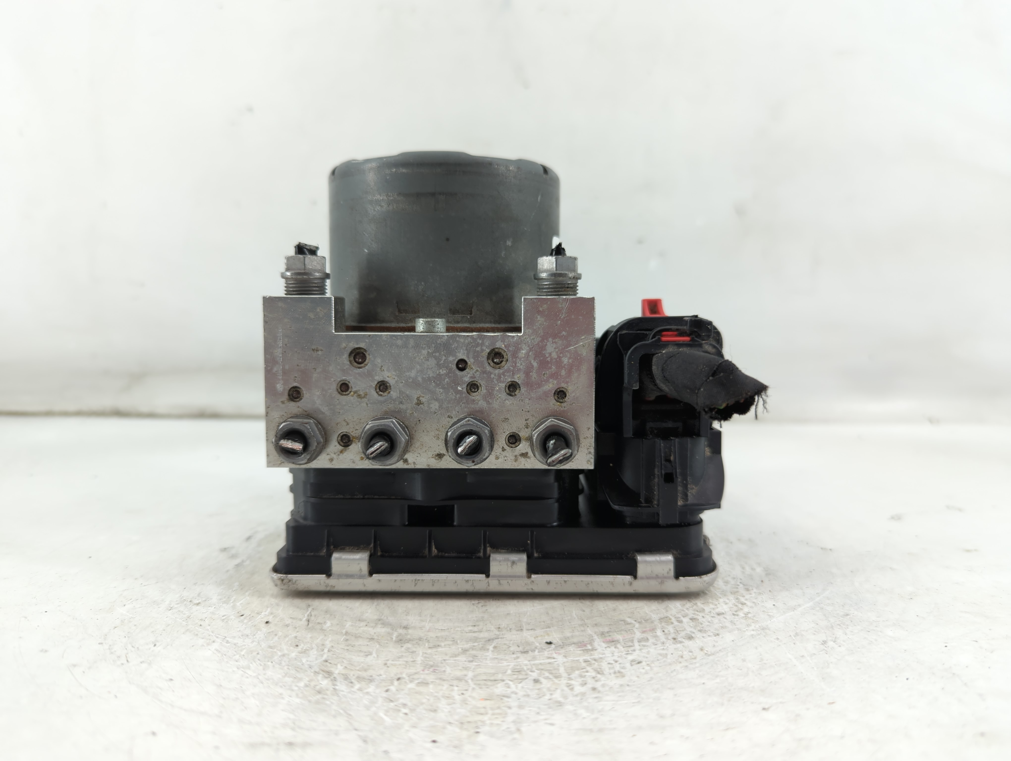 2020-2020 Volkswagen Passat Abs Pump Control Module 920231 - Oemusedautoparts1.com