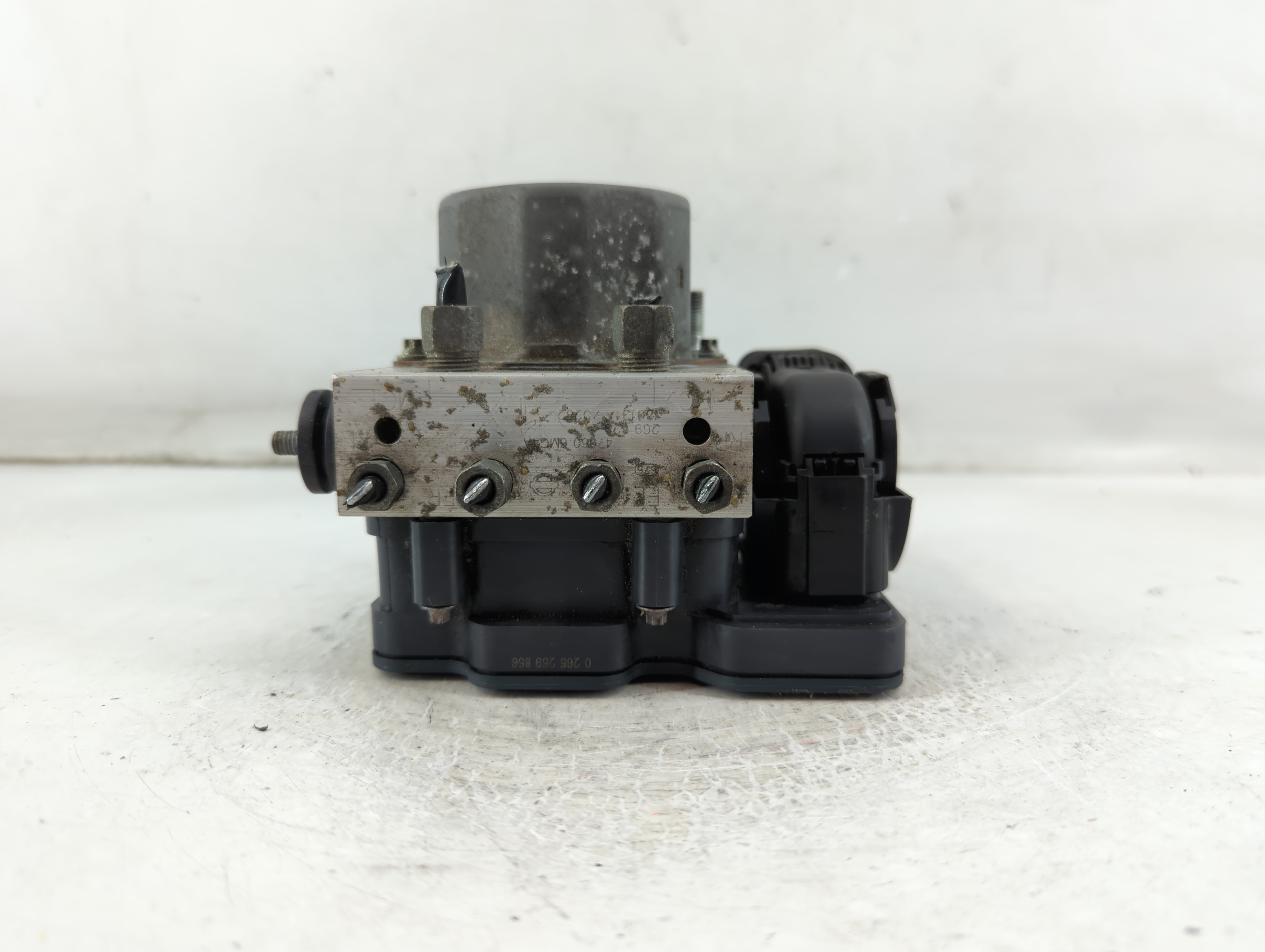 2018-2018 Nissan Rogue Sport Abs Pump Control Module 920233 - Oemusedautoparts1.com