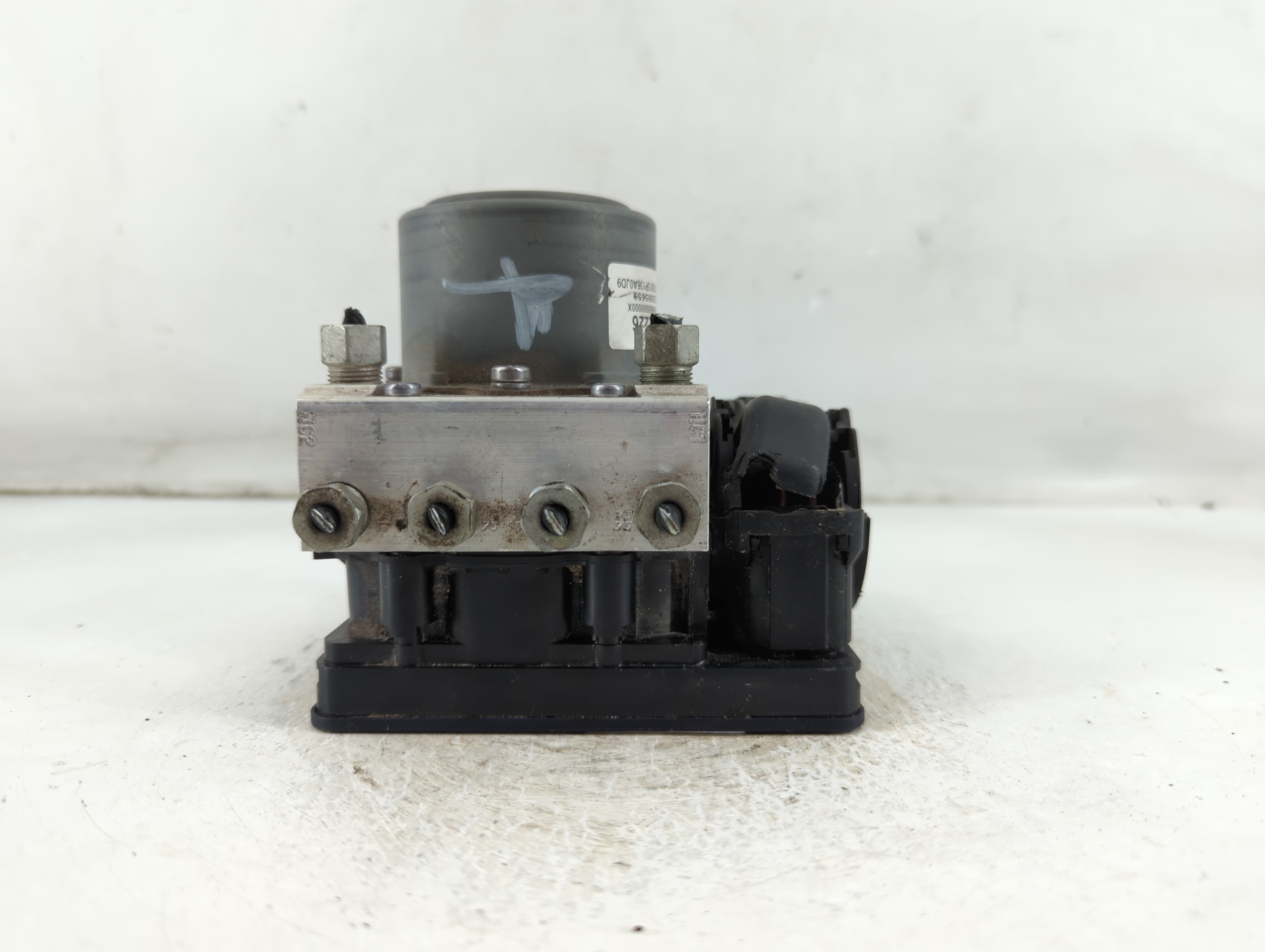 2017-2020 Chevrolet Impala Abs Pump Control Module 920237 - Oemusedautoparts1.com