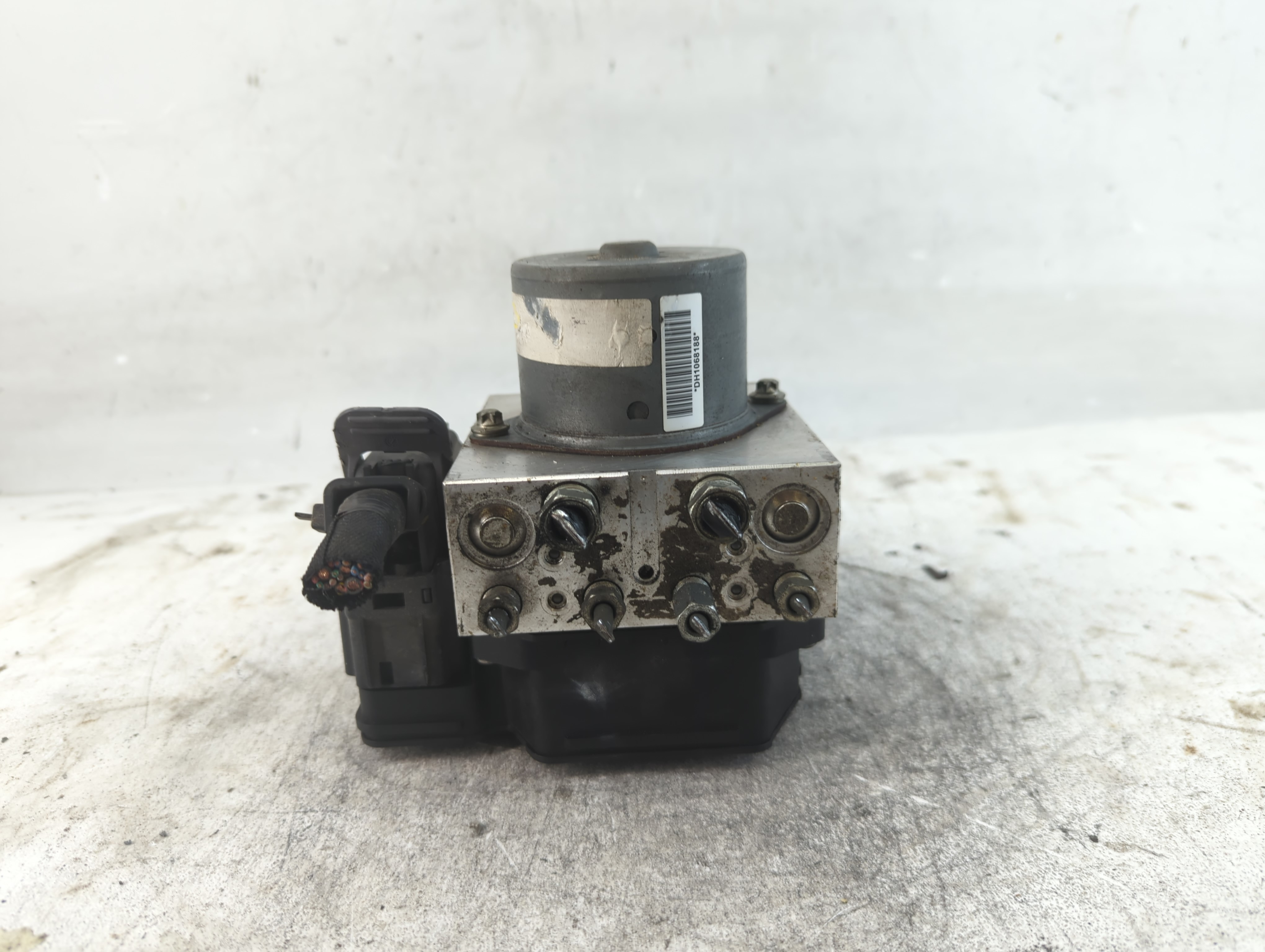 Picture of 2010-2012 Mazda Cx-9 Abs Pump Control Module 920243