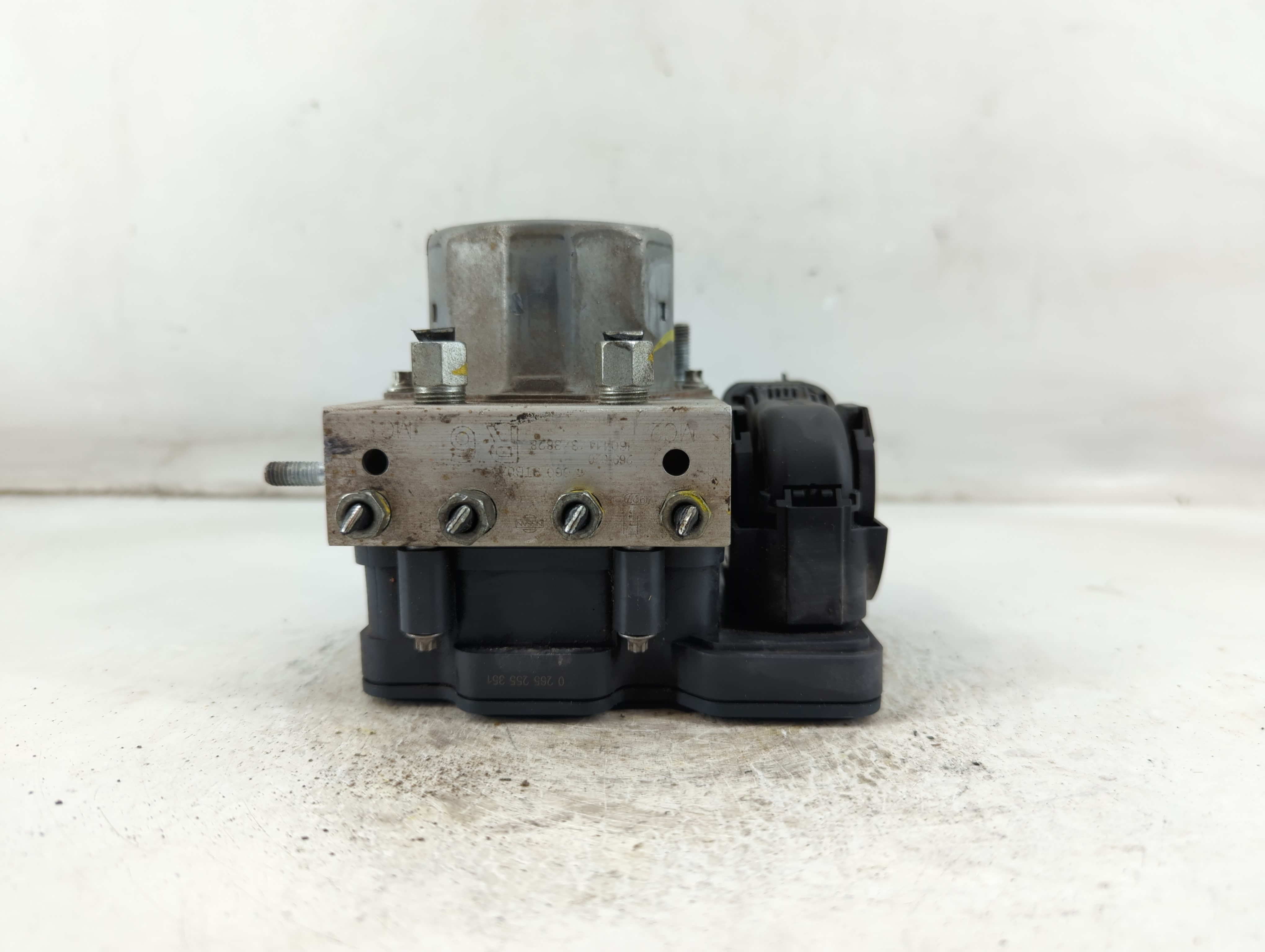 Picture of 2016-2016 Nissan Rogue Abs Pump Control Module 920309