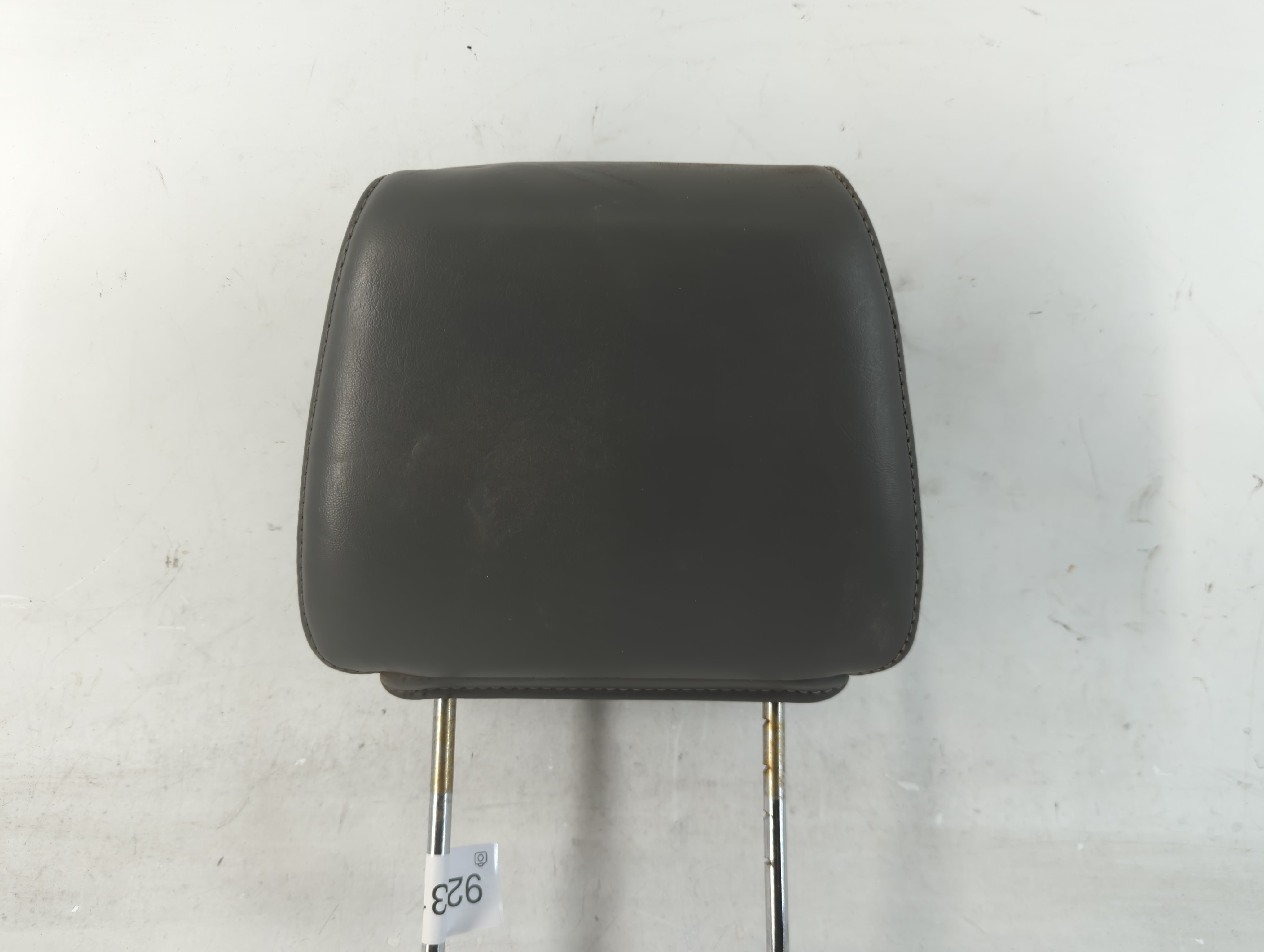 2011 Jaguar Xf Headrest Head Rest Rear Seat Black 920313 - Oemusedautoparts1.com