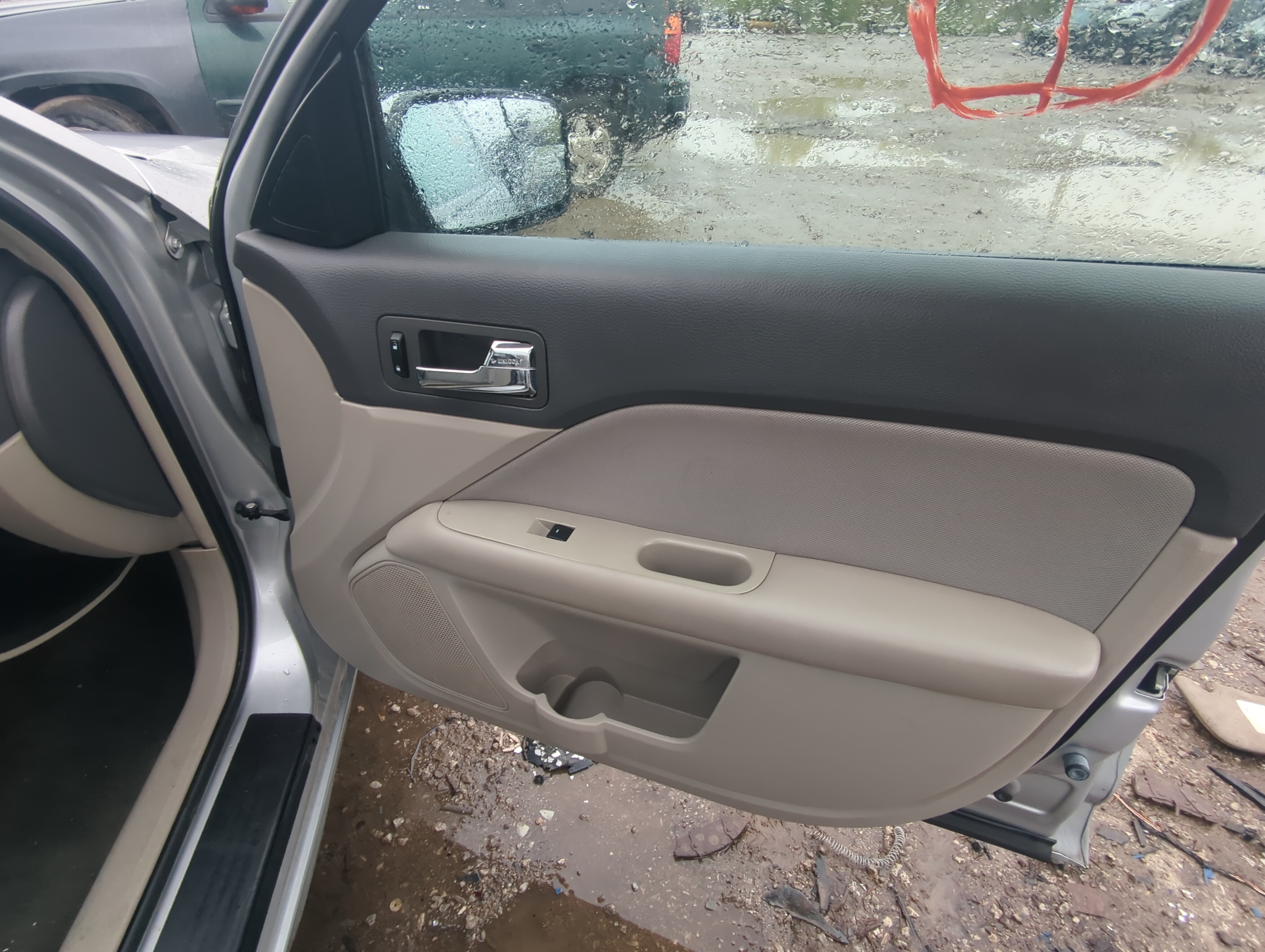 Picture of 2011 Ford Fusion Front Right Passenger Interior Door Panel Trim 920527