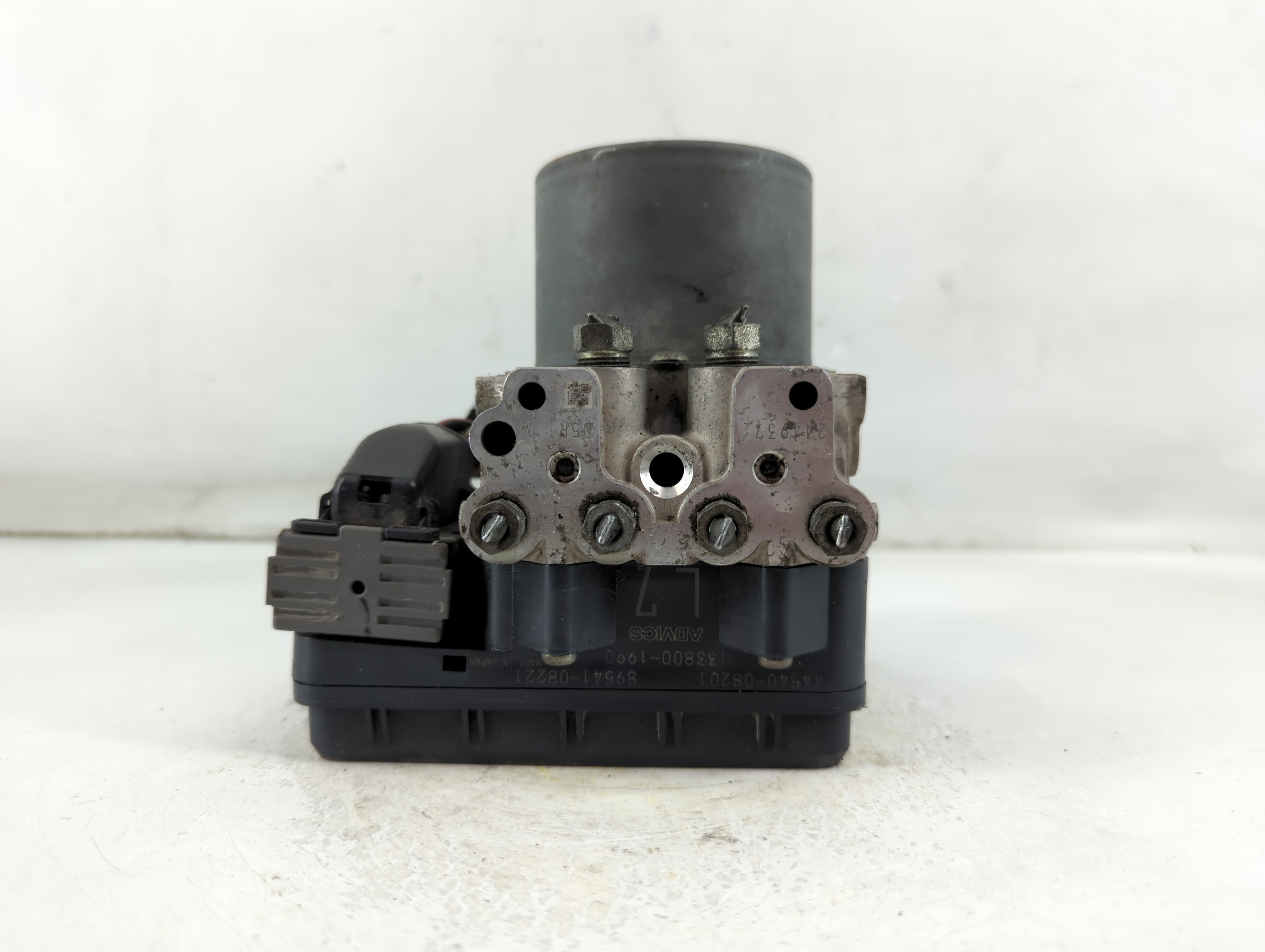 Picture of 2012-2014 Toyota Sienna Abs Pump Control Module 920742
