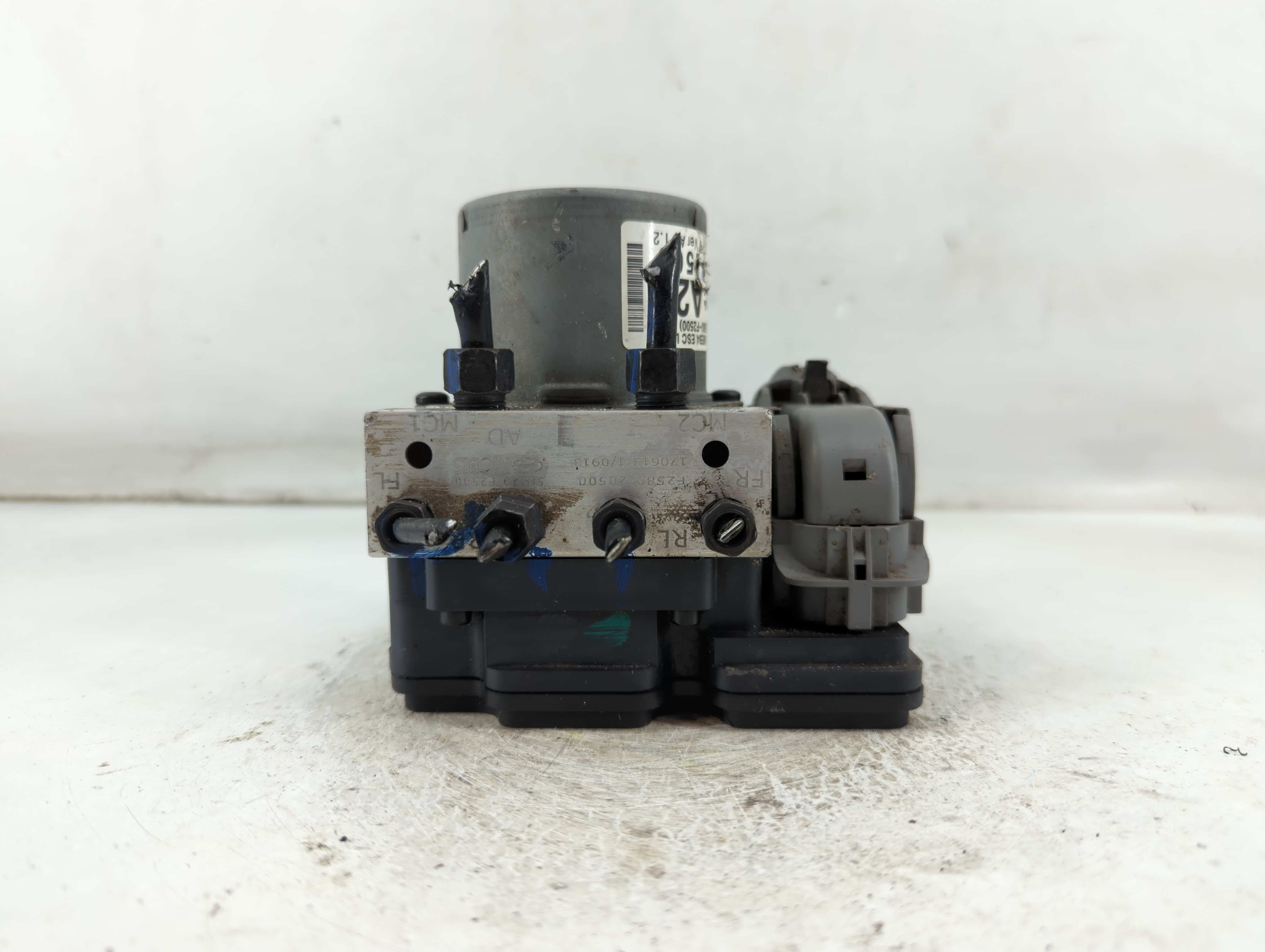 Picture of 2017-2019 Hyundai Elantra Abs Pump Control Module 920744