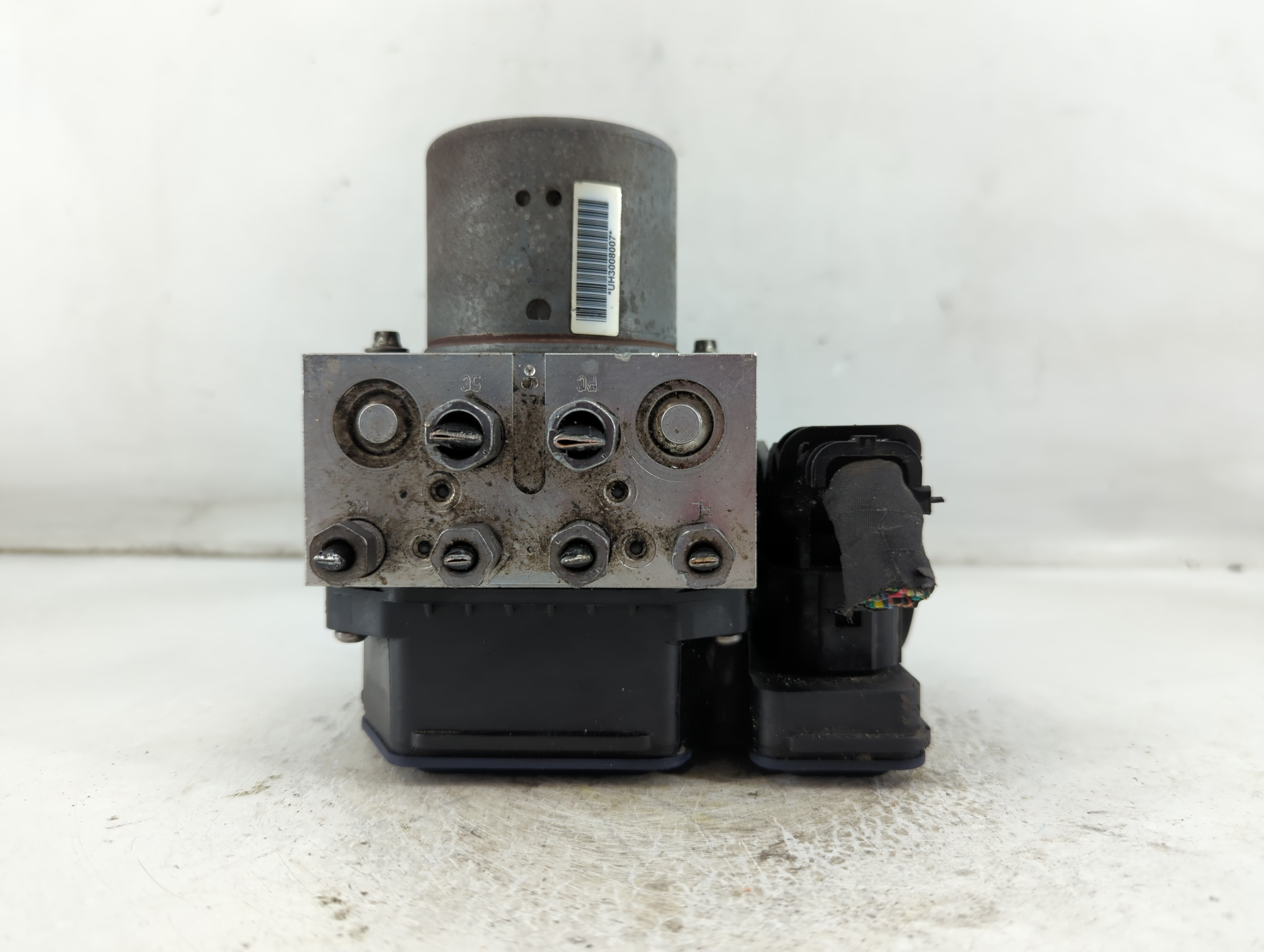 2019-2020 Dodge Durango Abs Pump Control Module 920757 - Oemusedautoparts1.com