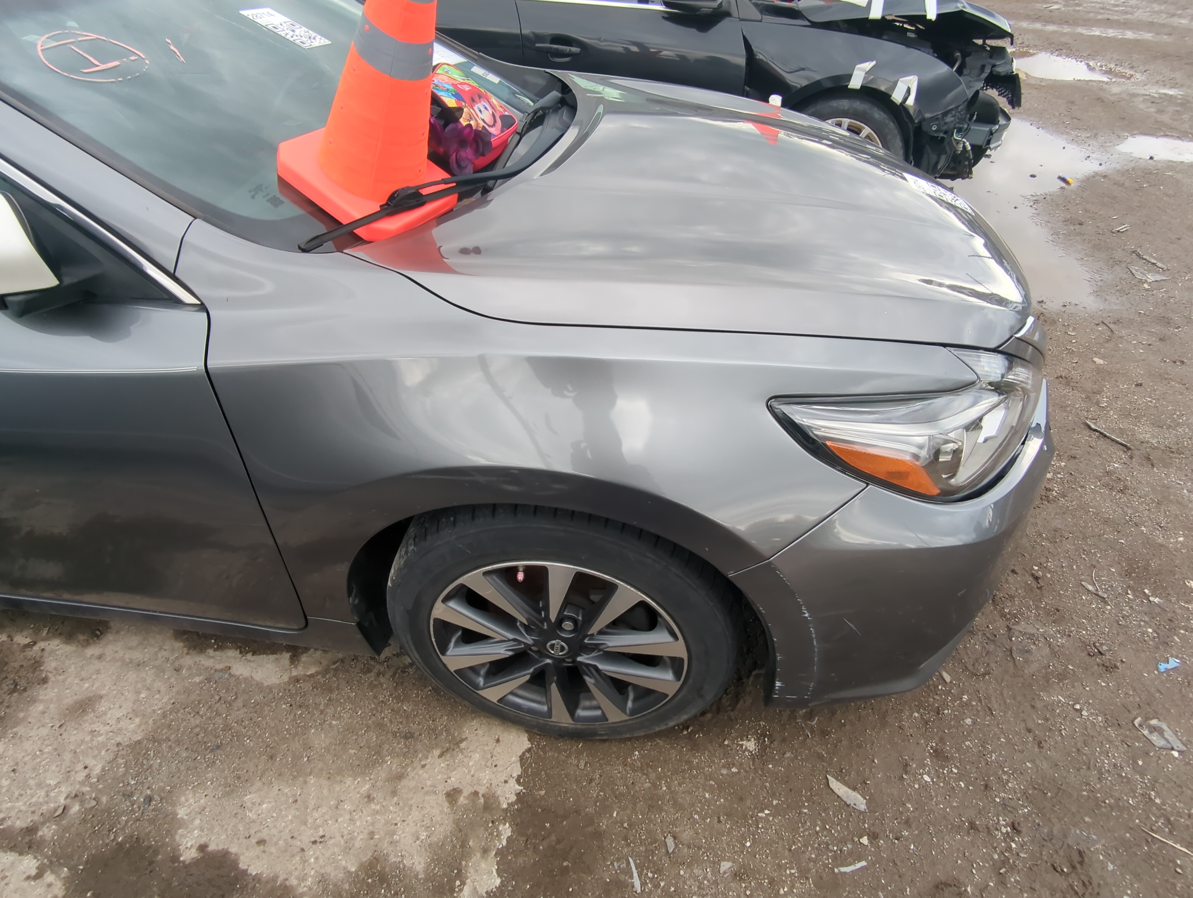 Picture of 2016-2018 Nissan Altima Passenger Fender 920926