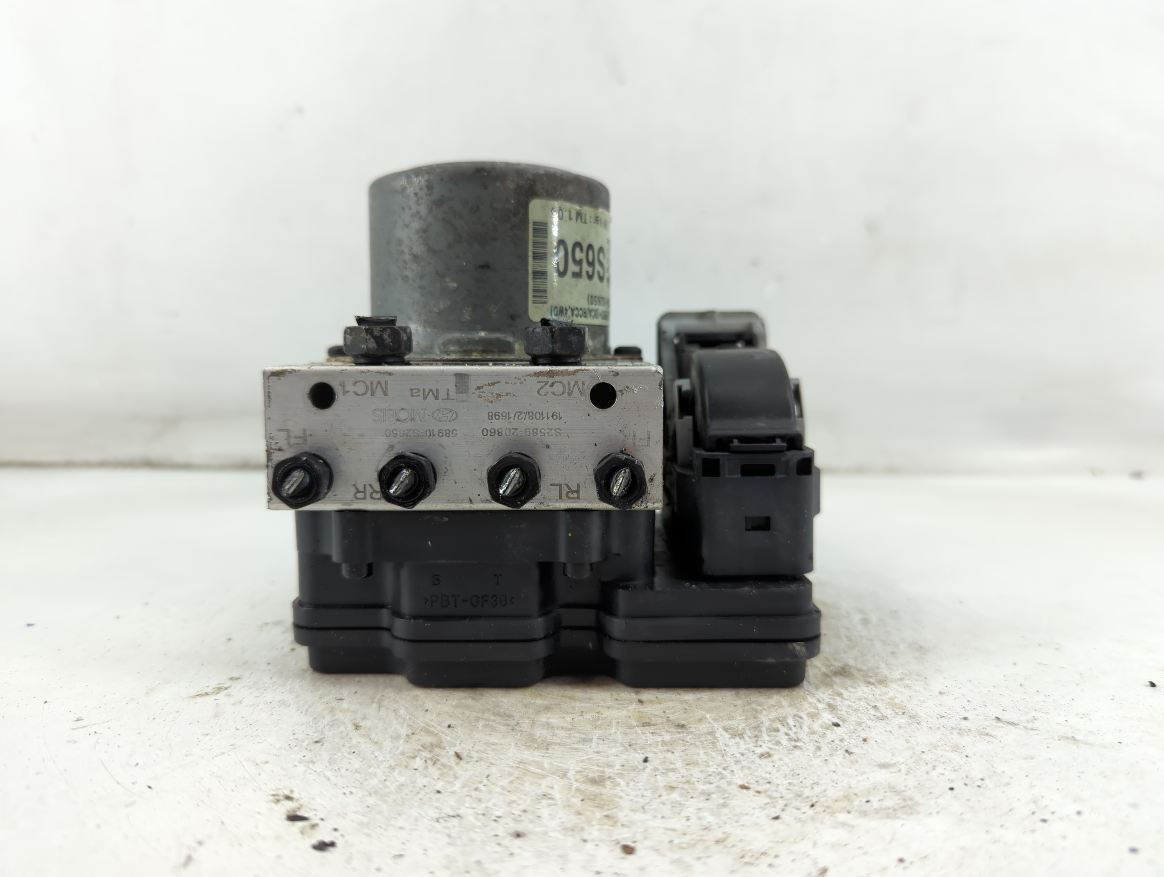2019-2020 Hyundai Santa Fe Abs Pump Control Module 921012 - Oemusedautoparts1.com