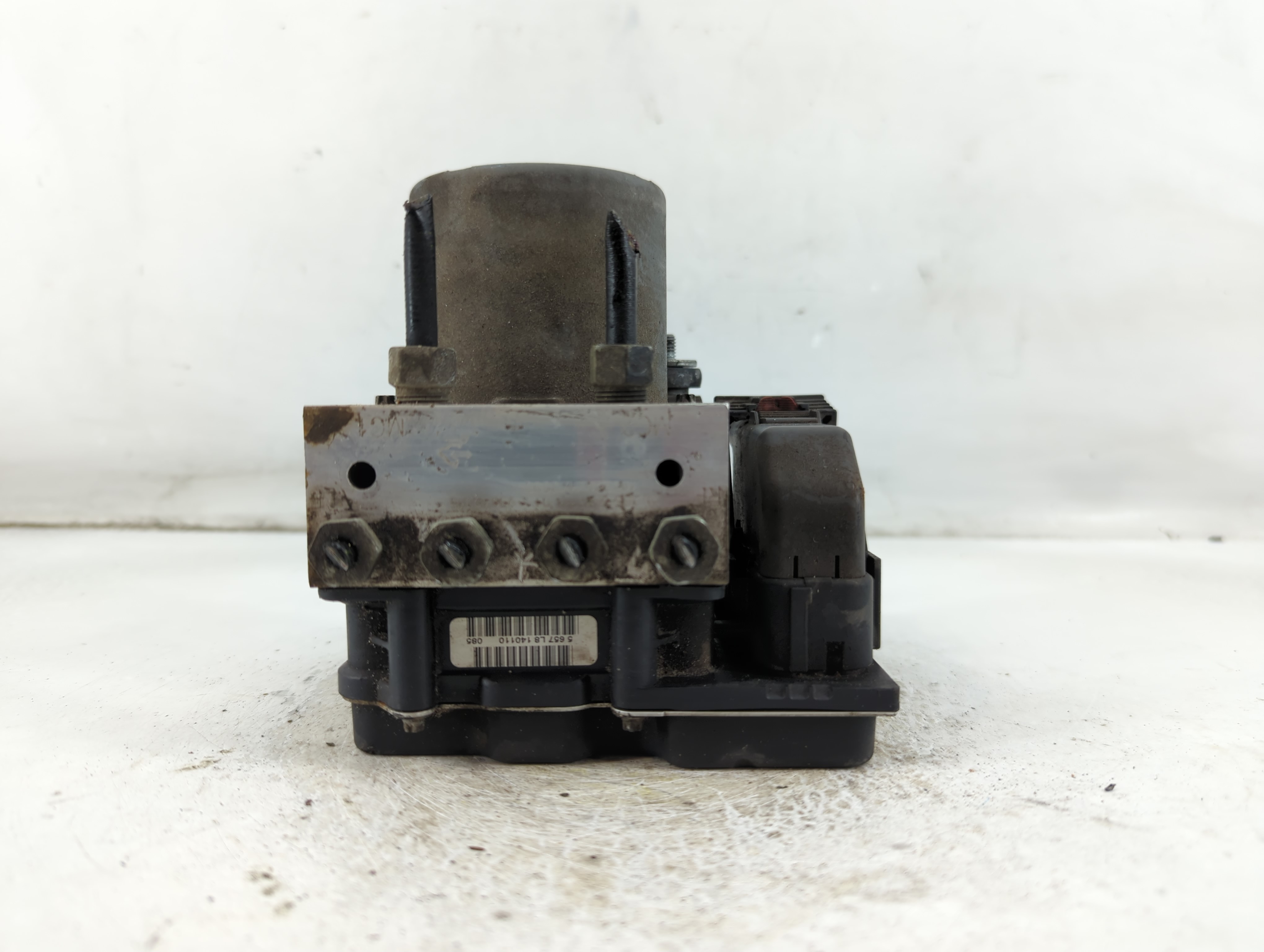 Chevrolet Traverse Abs Pump Control Module 921013 - Oemusedautoparts1.com